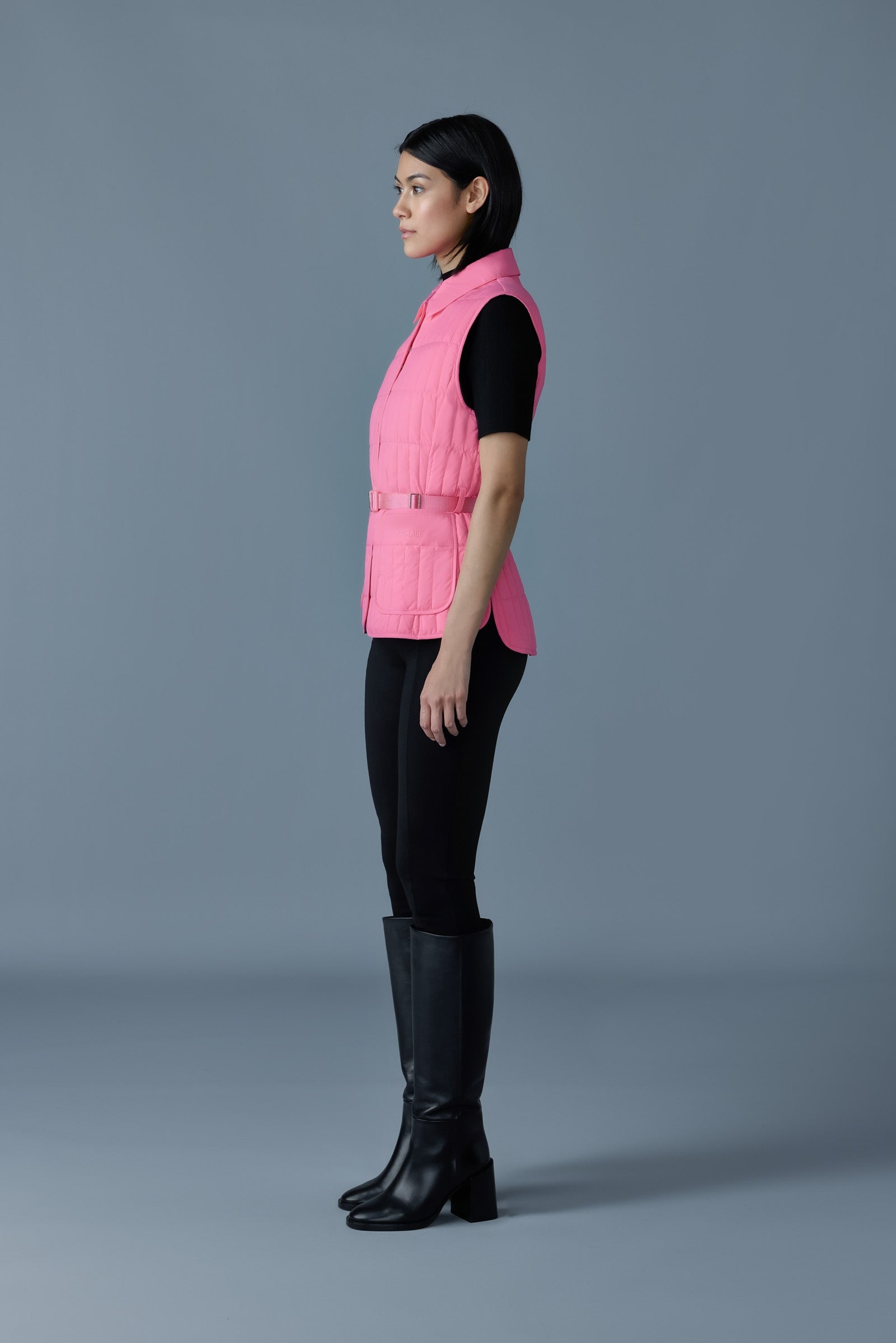 HELIA Light Down Vertical Quilted Vest - 3