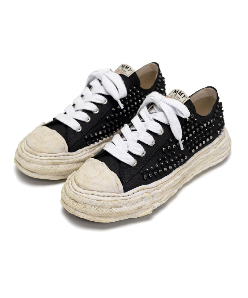 "PETERSON23"OG Sole Studded Canvas Low-top Sneaker 15