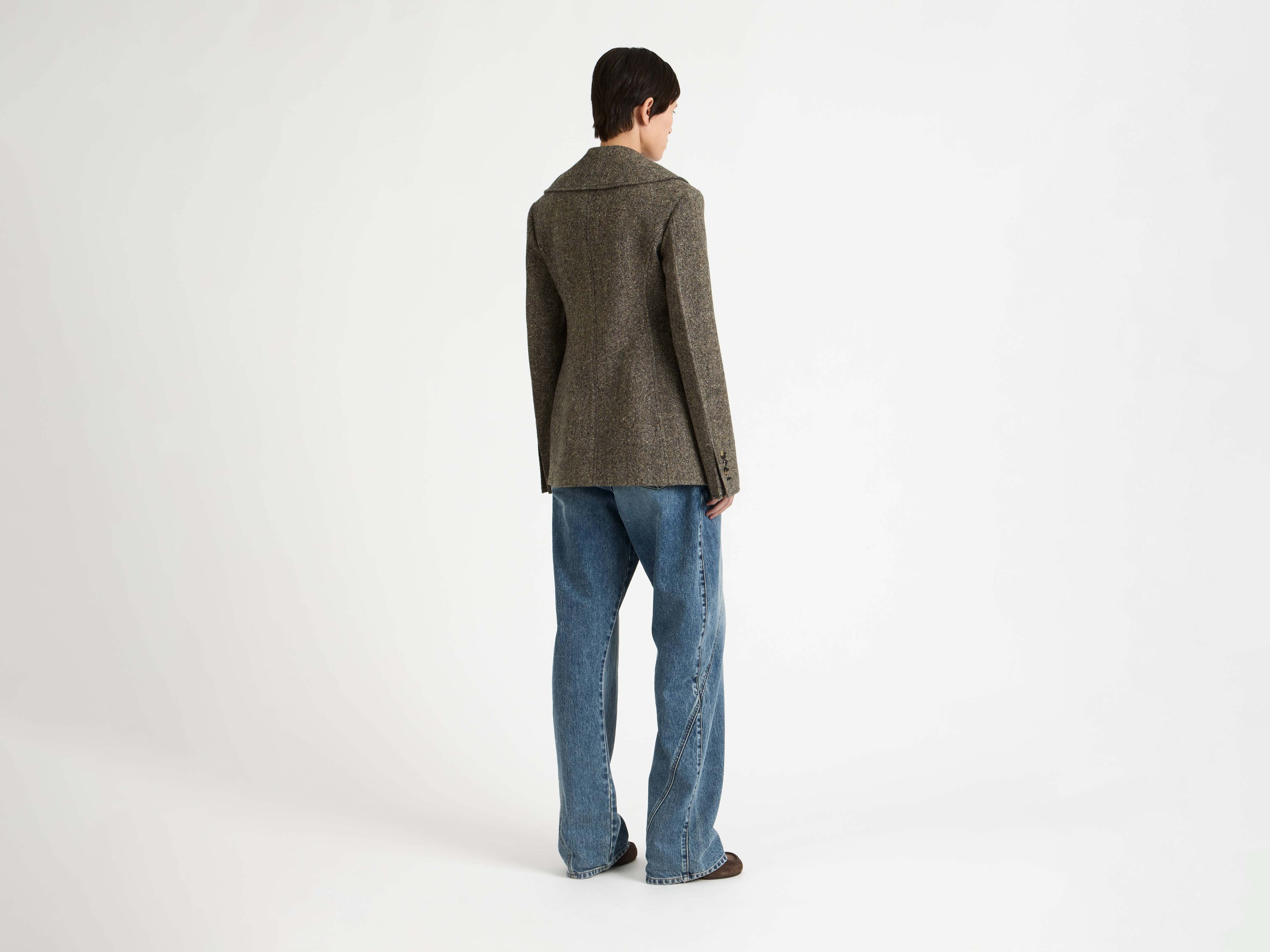 FITTED WAIST TAILORED JACKET IN BEIGE & BLACK - 3