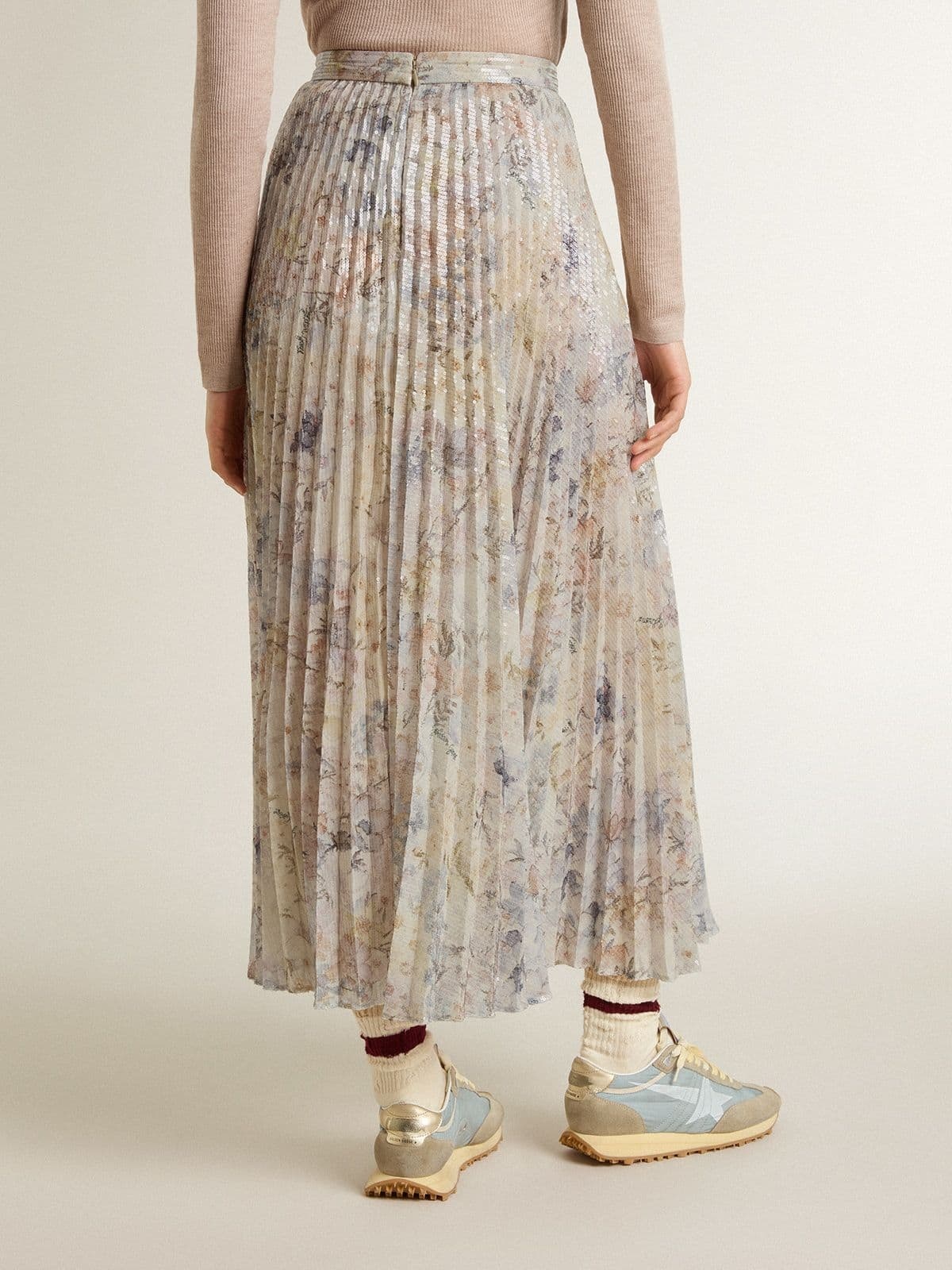 Women's long pleated skirt with multicolor floral sequin print - 4