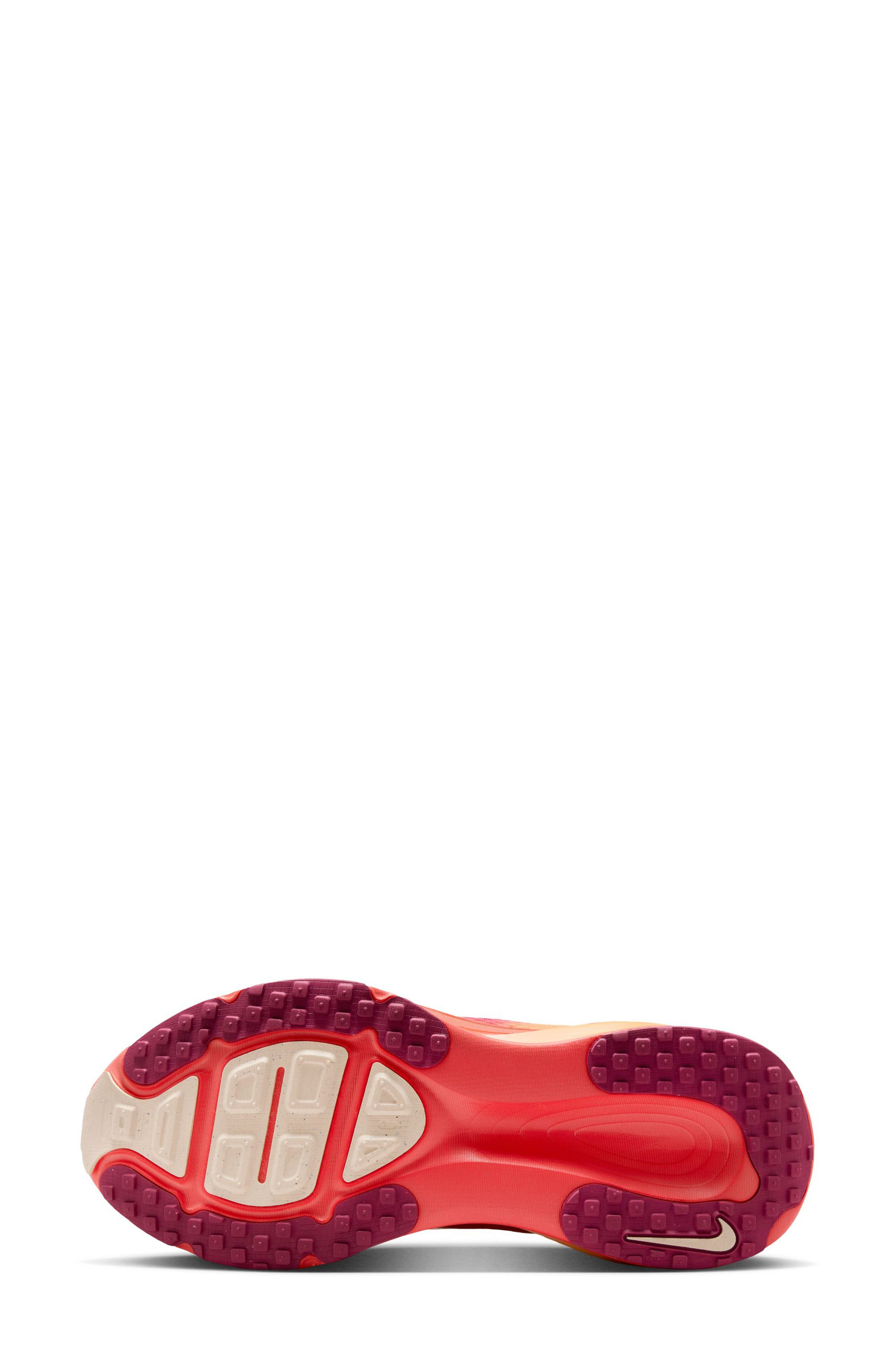 Nike Vomero 18 SE Running Shoe in Ember/Coral/Sweet Beet at Nordstrom - 4