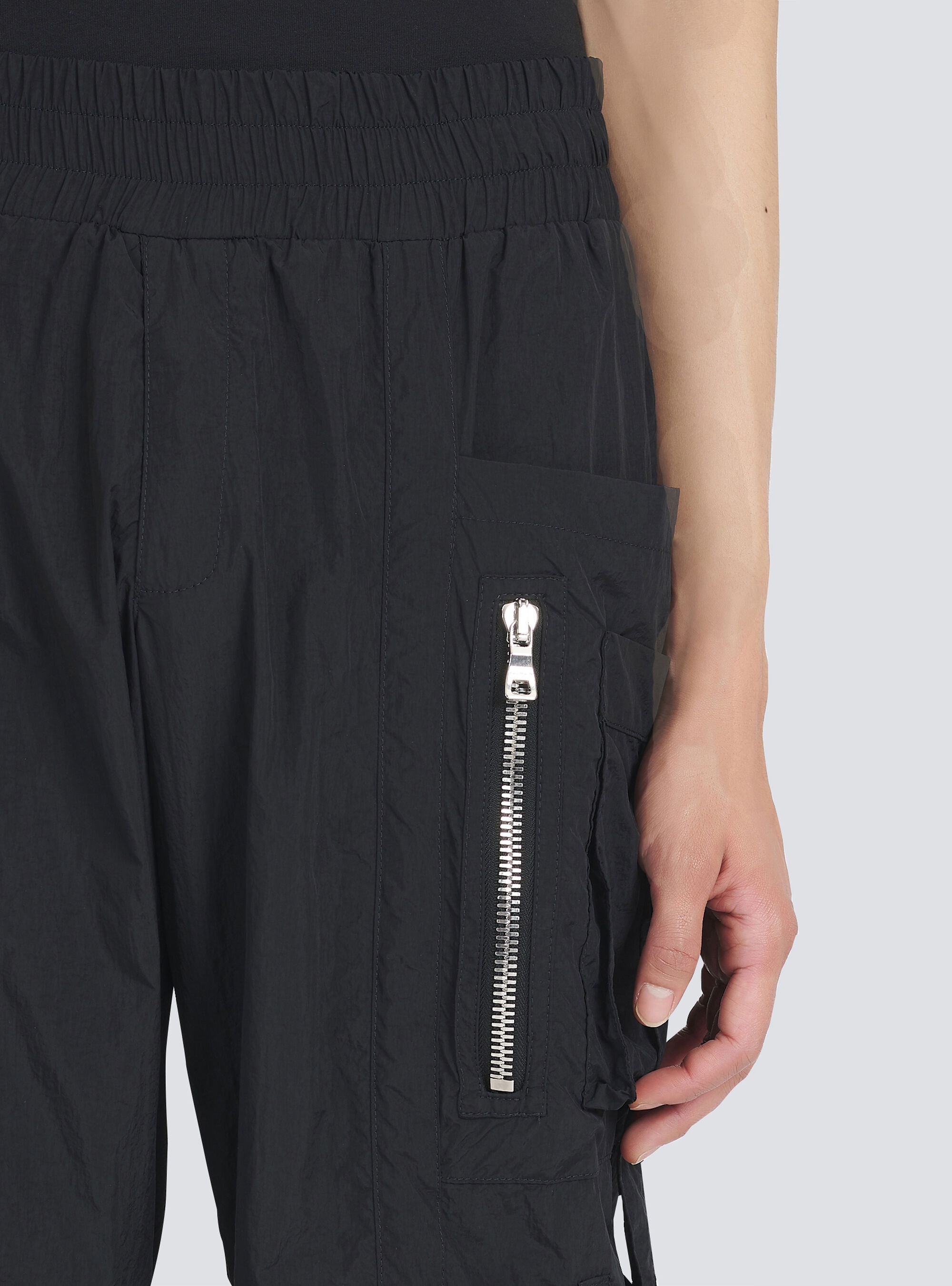 Nylon cargo pants - 6