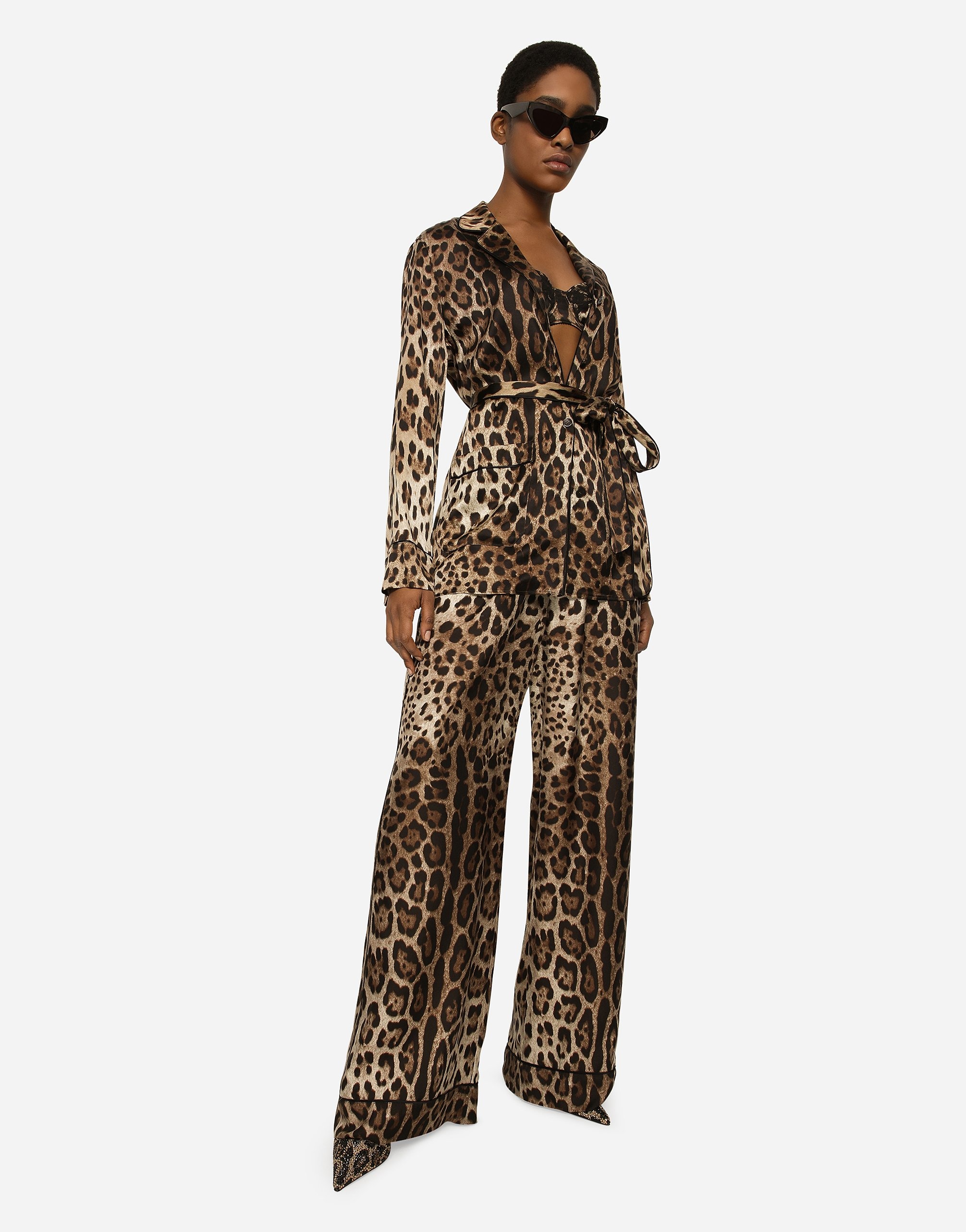 Leopard-print satin pajama shirt with belt - 2