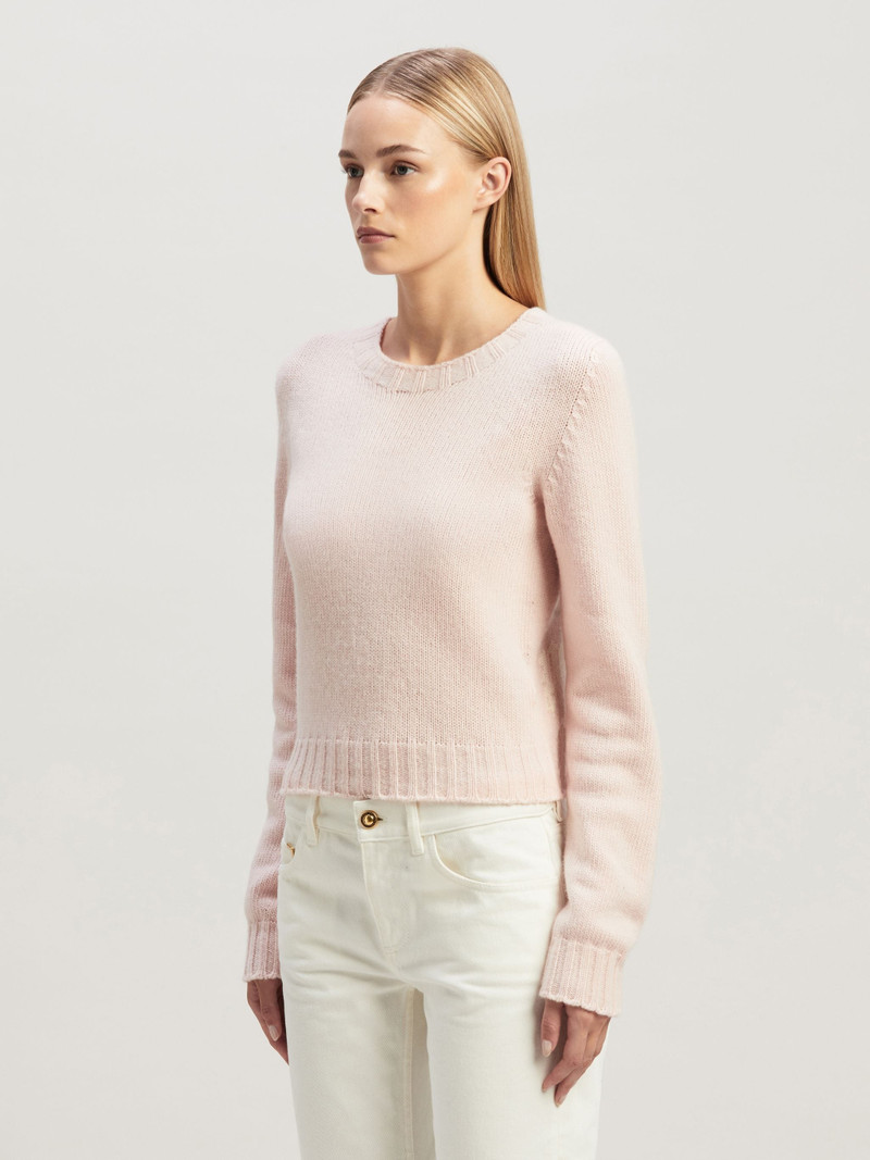 Curved Logo Sweater 4