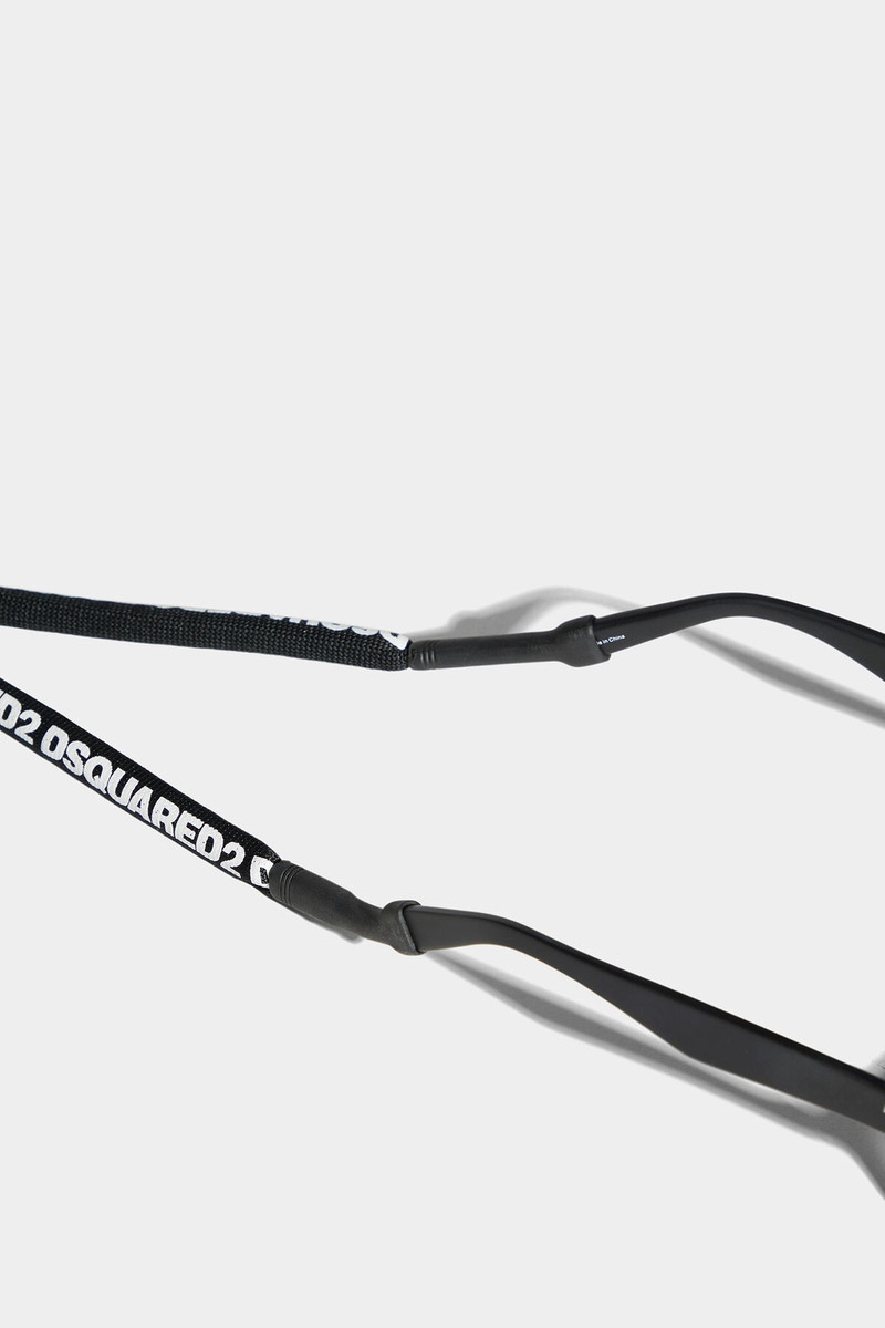 TOUCH OF COLOR GLASSES CHAIN 3