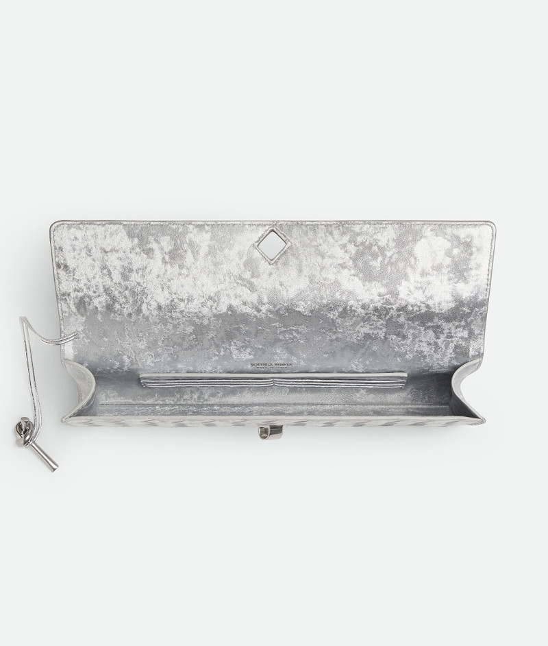 Bottega Veneta Andiamo Clutch outlook