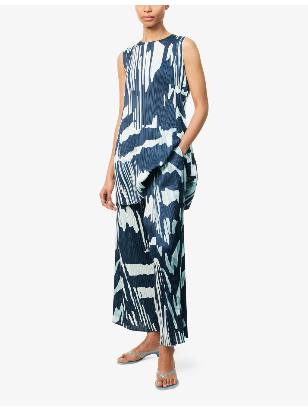 Refraction Abstract-Print Pleated Knitted Trousers - 2