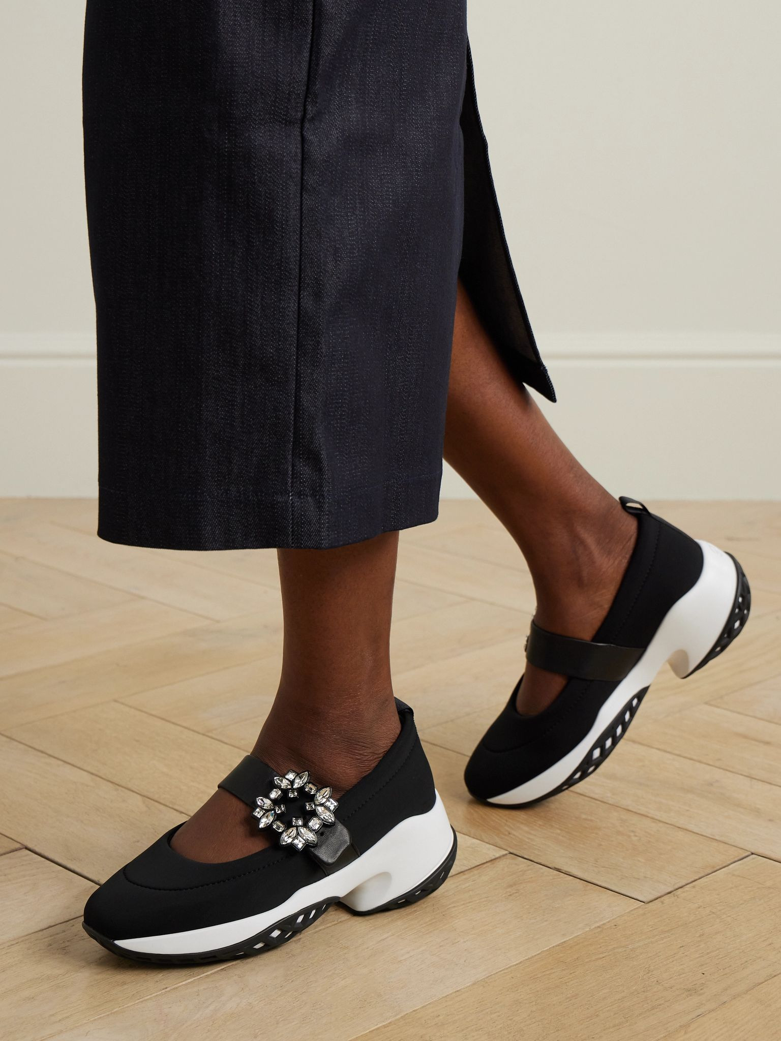 Viv Run crystal-embellished stretch and leather sneakers Black - 2