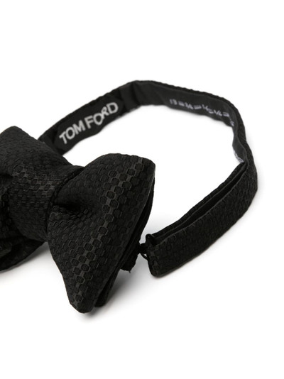 TOM FORD patterned-jacquard bow tie outlook