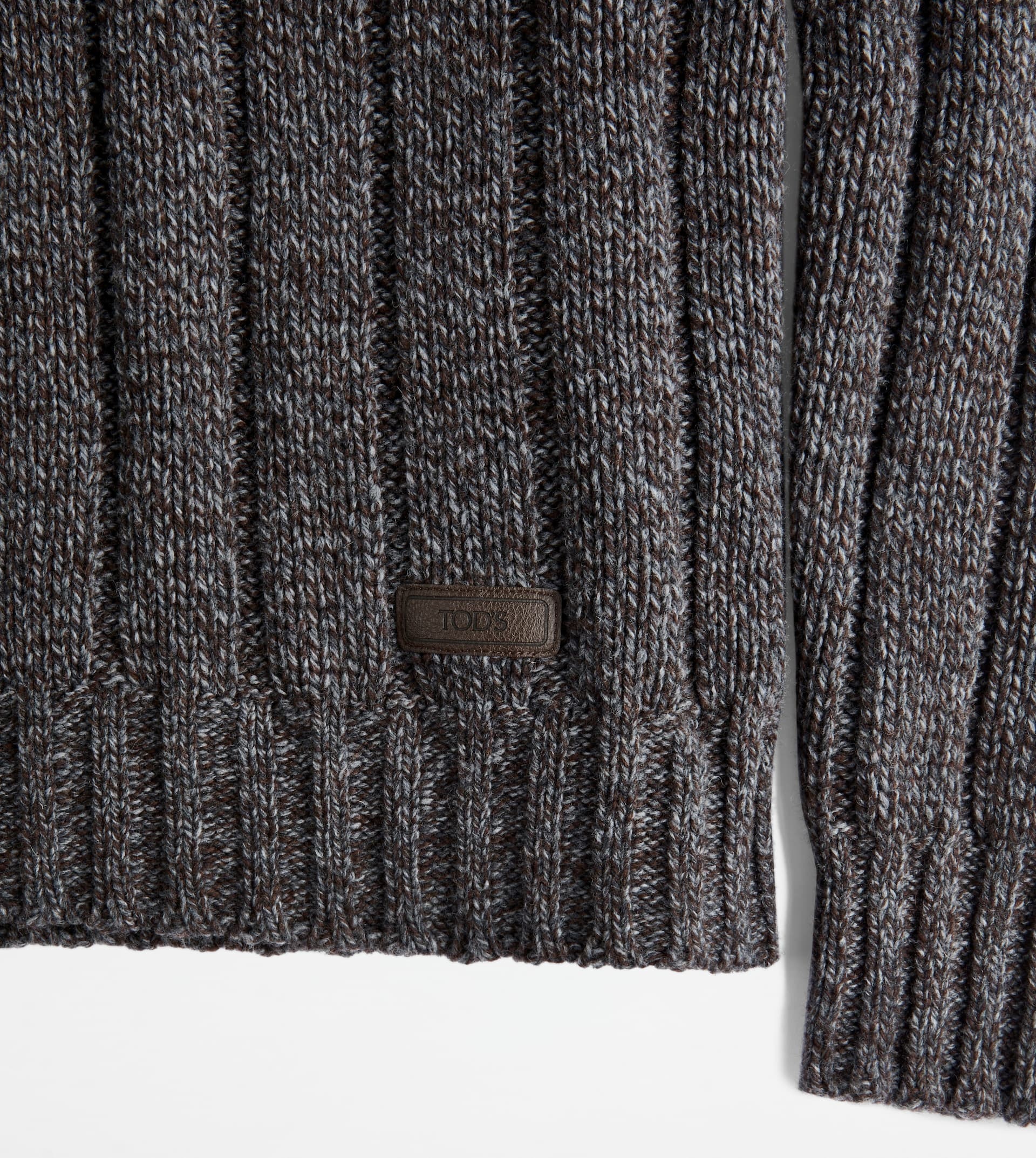 ROUND NECK JUMPER IN WOOL - GREY - 9