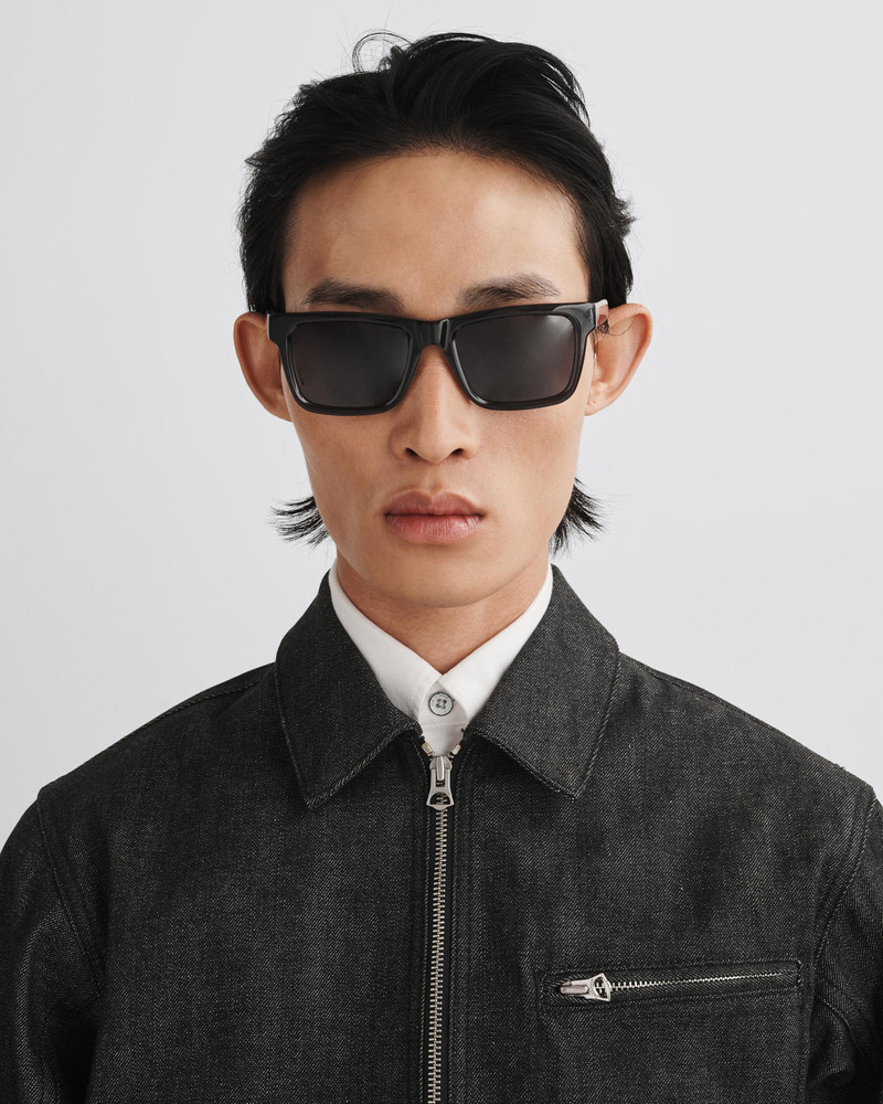 Alex Denim Jacket
Classic Fit Jacket 2