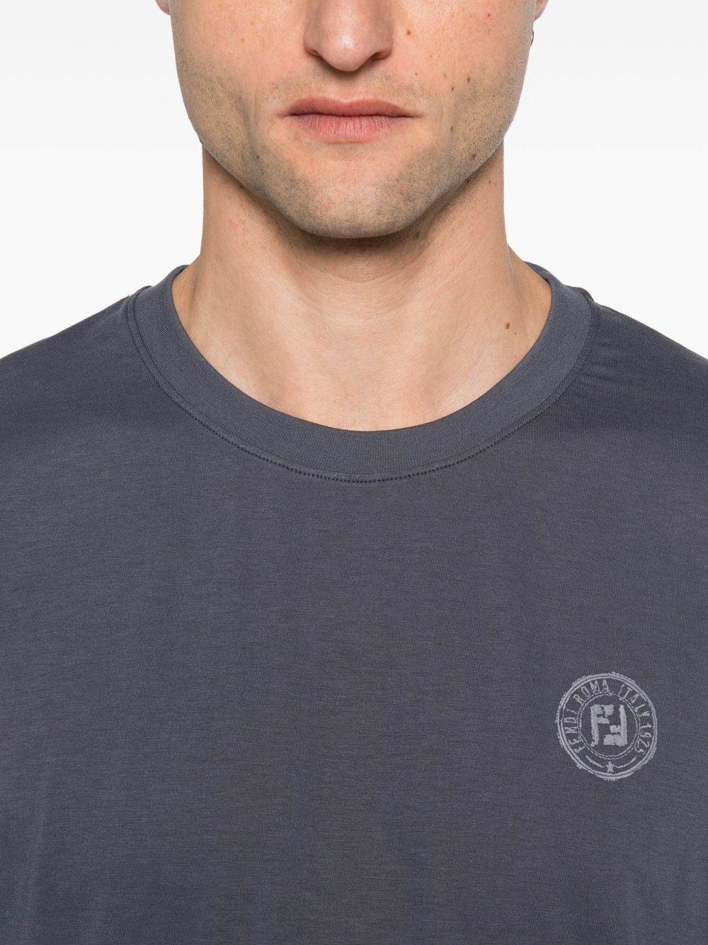 logo-detail crew-neck T-shirt - 4