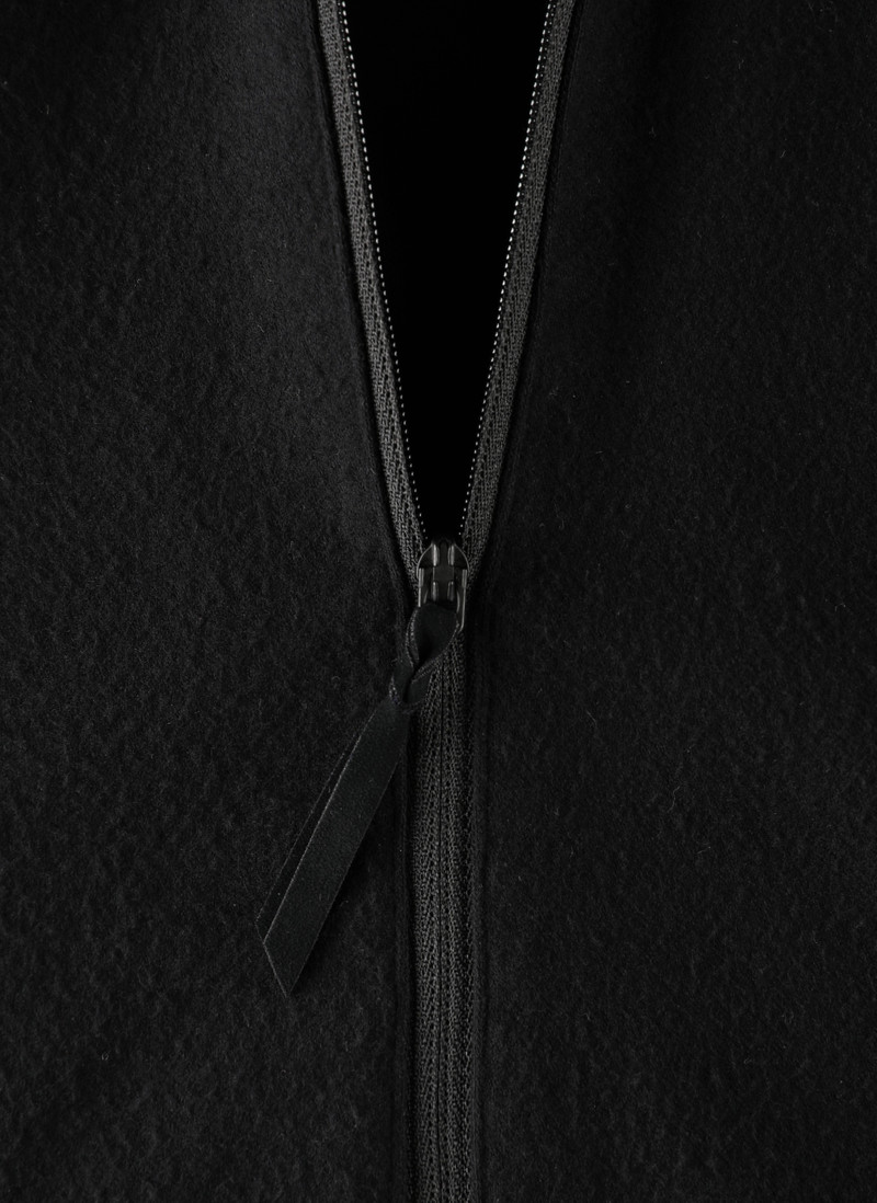 7.0 FLEECE RIGHT (BLACK) 8