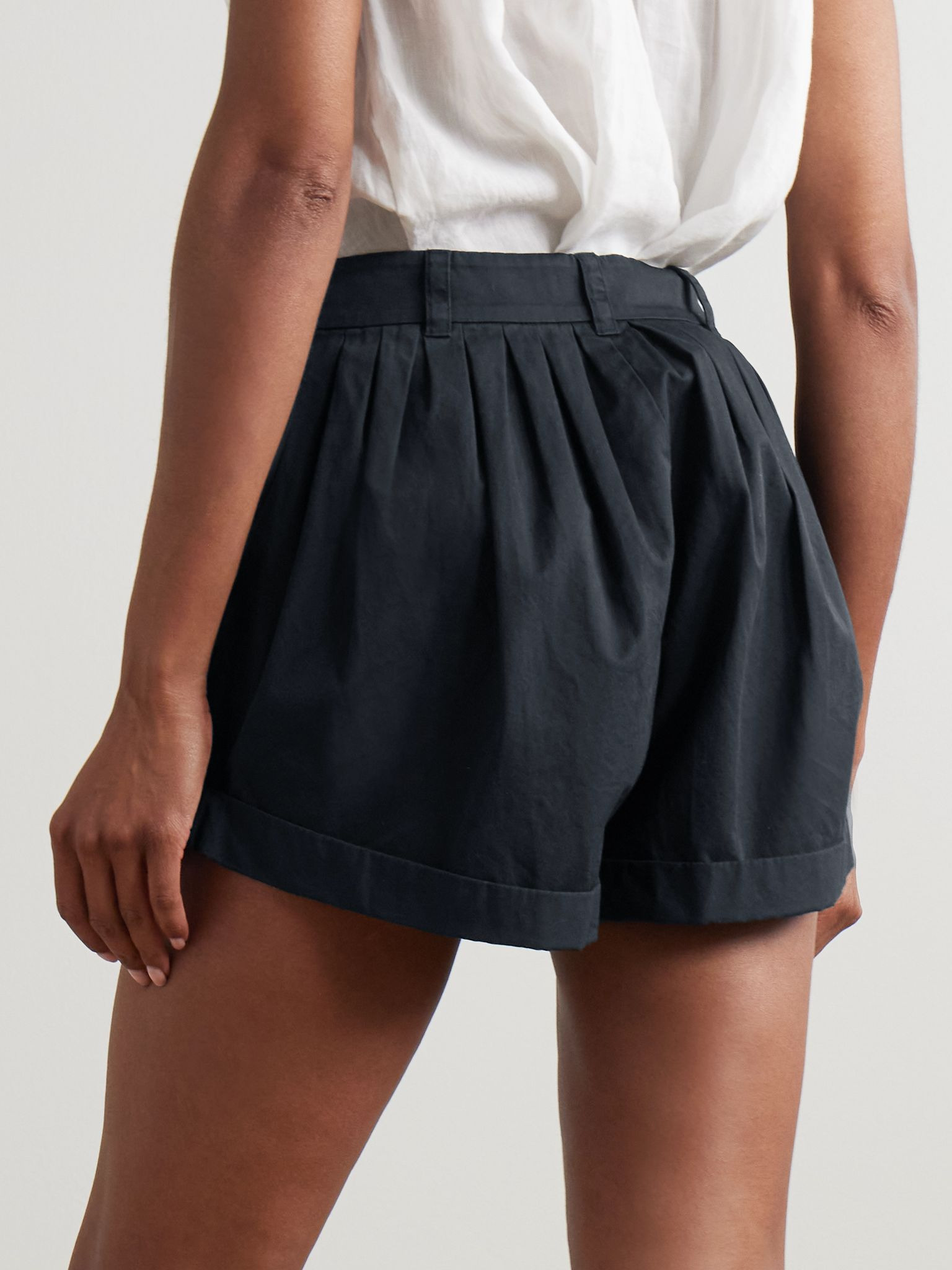 Paige pleated organic cotton-poplin shorts Black - 4