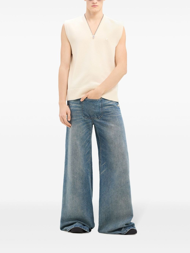 courrèges V-neck sleeveless sweater outlook