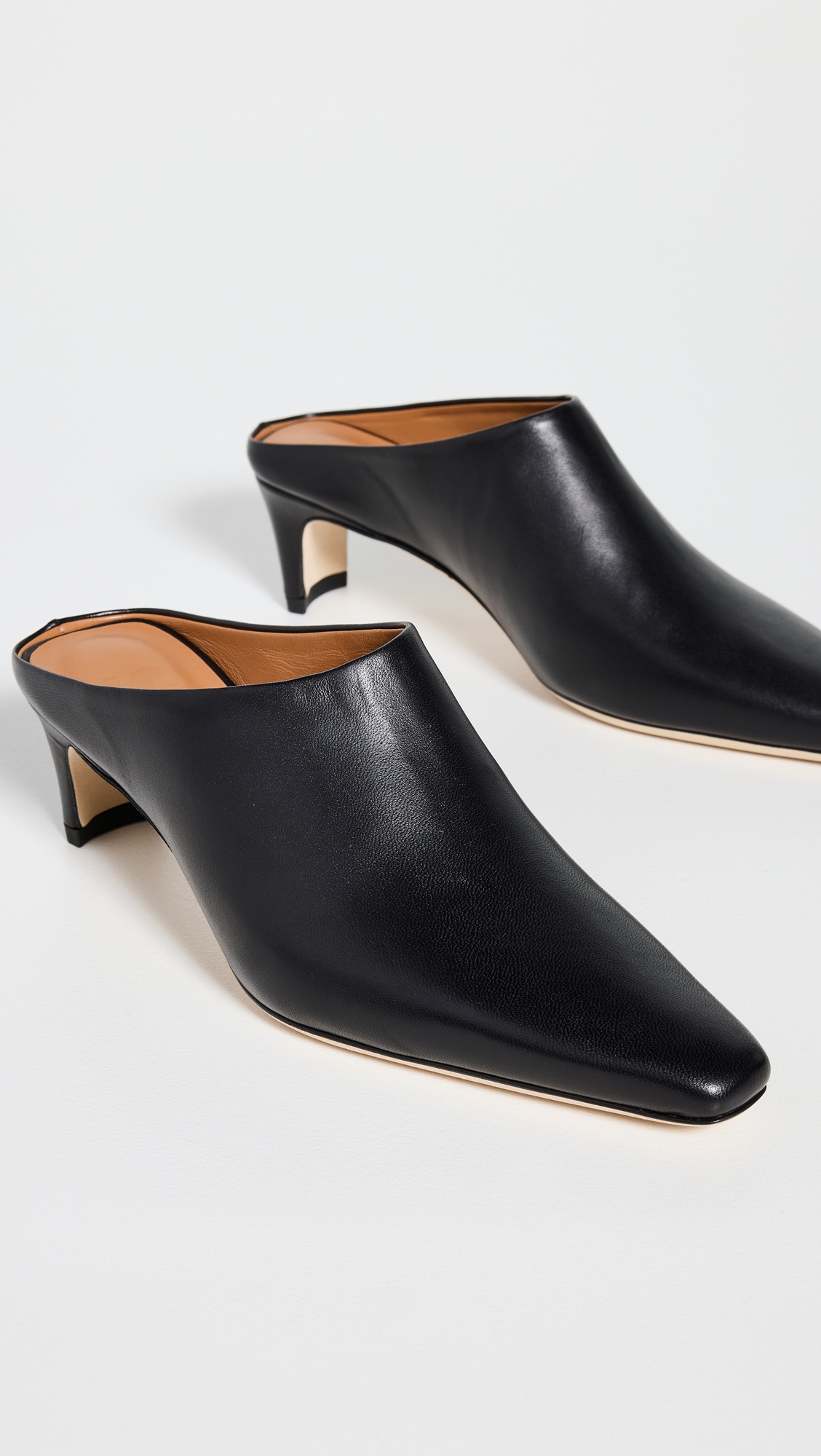 Wally Mules - 4