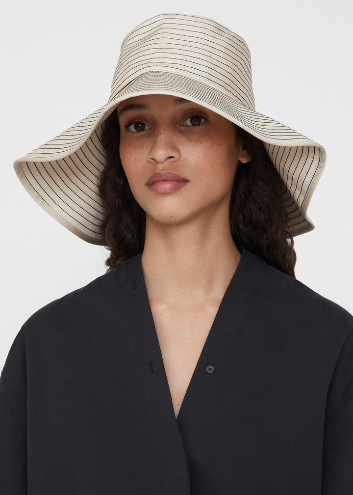 Embroidered silk sun hat creme - 2