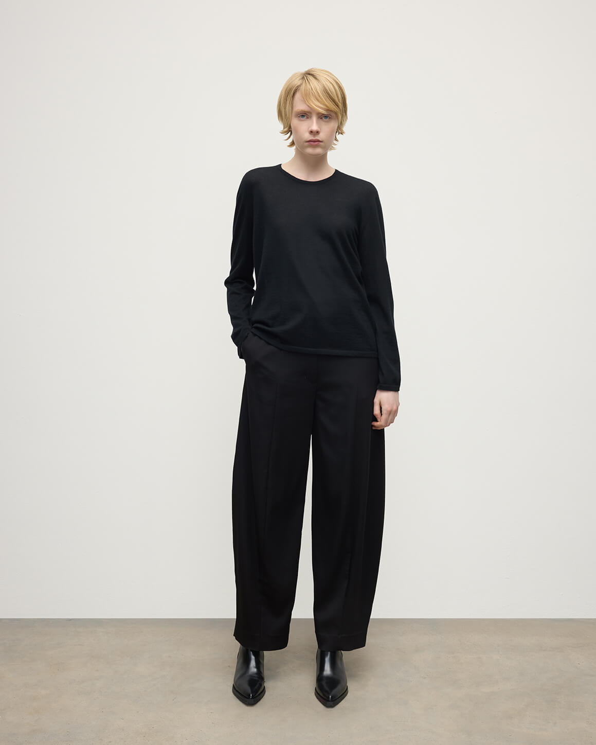 Superfine Cashmere Black Jumper - 2