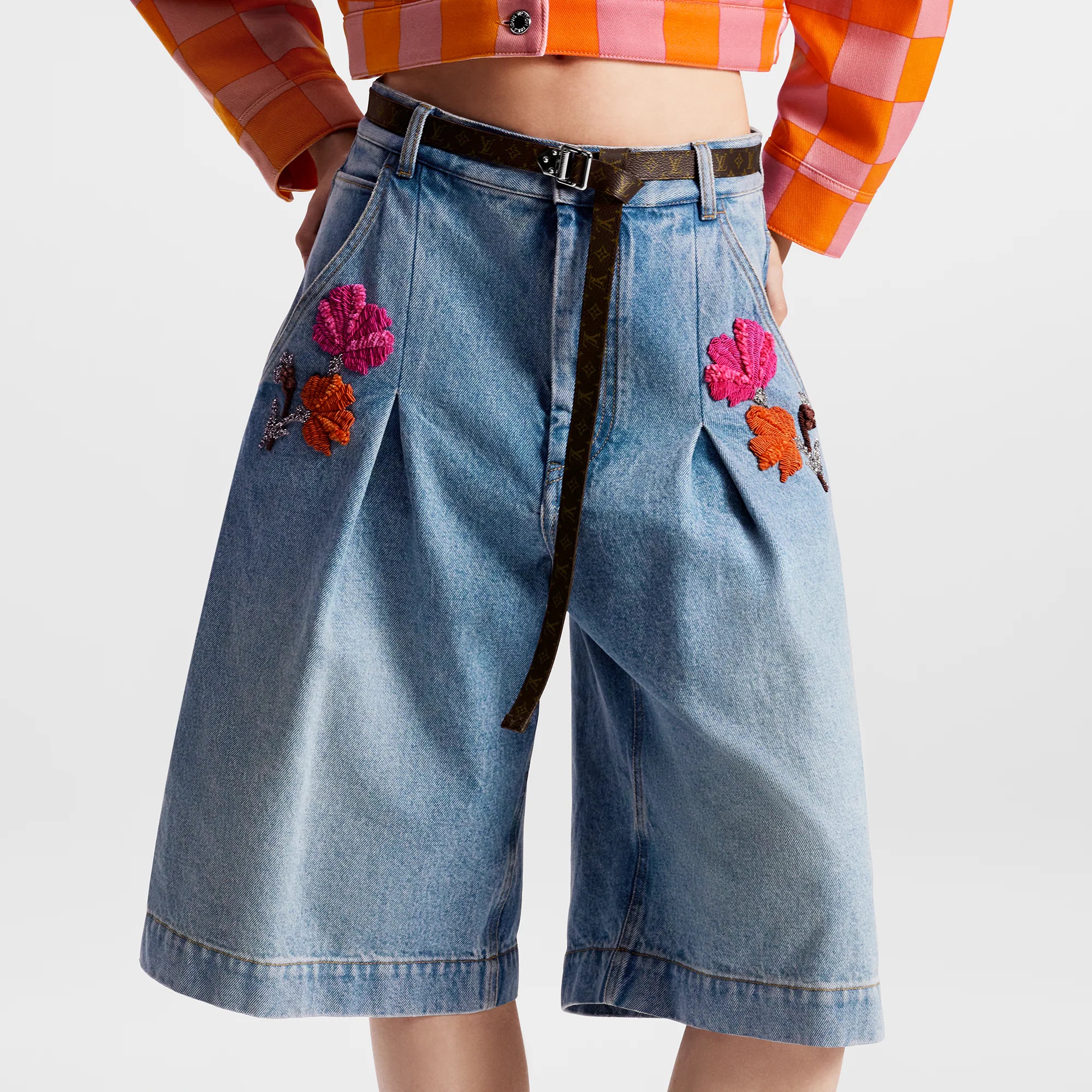 Embroidered Accent Bermuda Shorts - 2