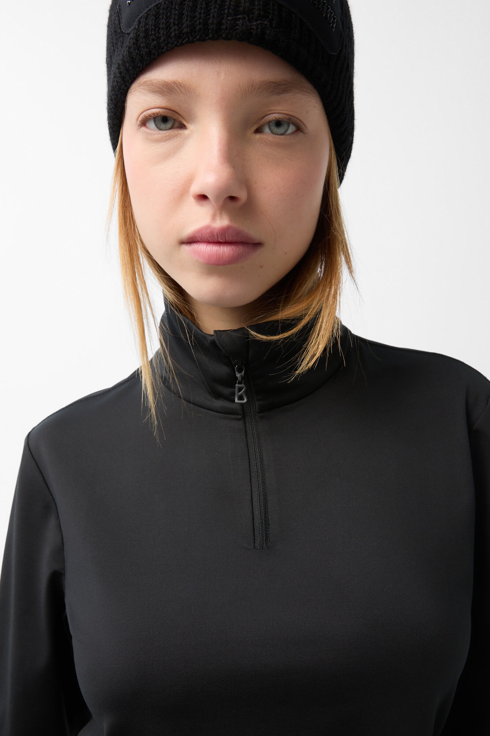 Margo First layer in Black - 4