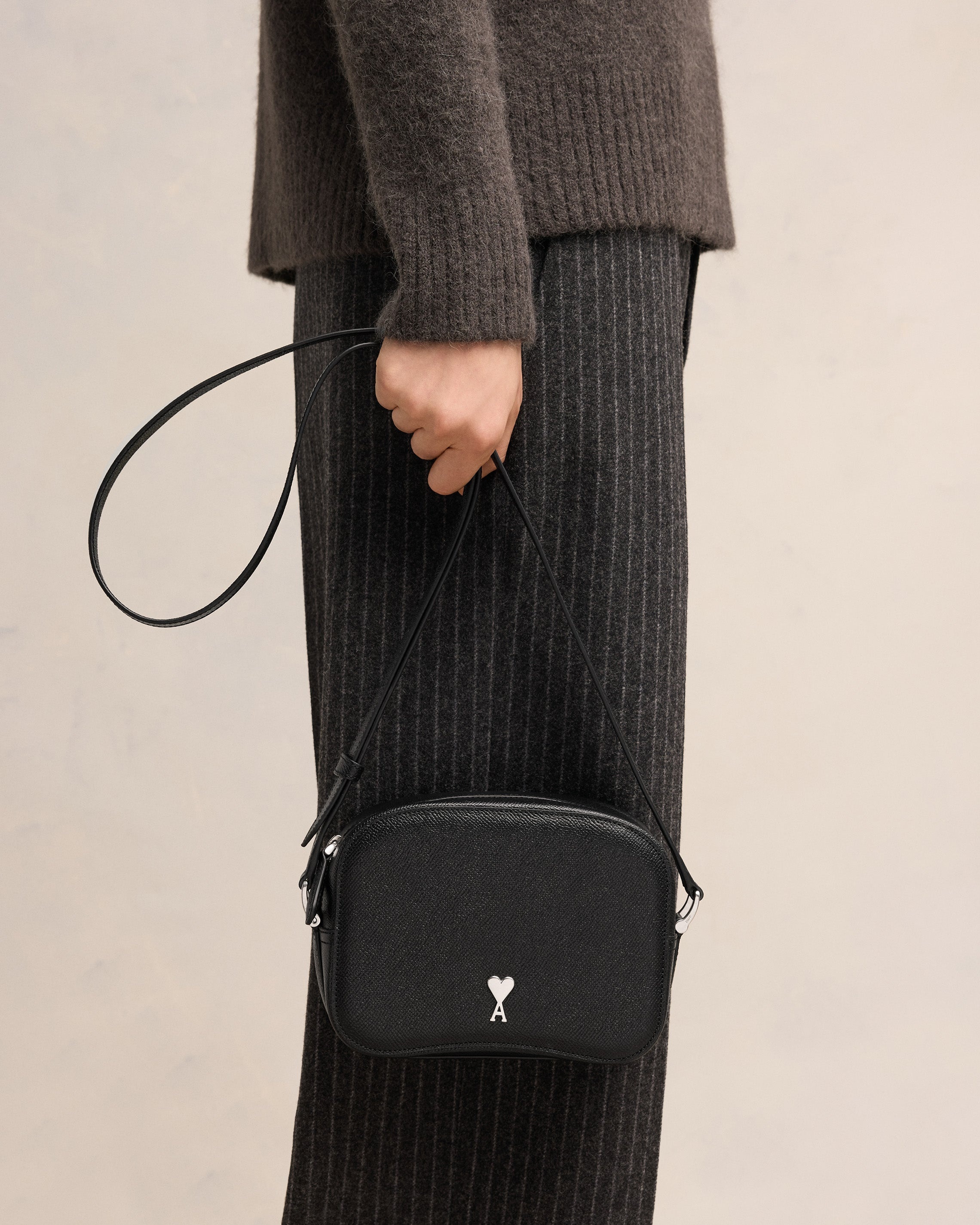AMI Paris PARIS PARIS CAMERA BAG | REVERSIBLE