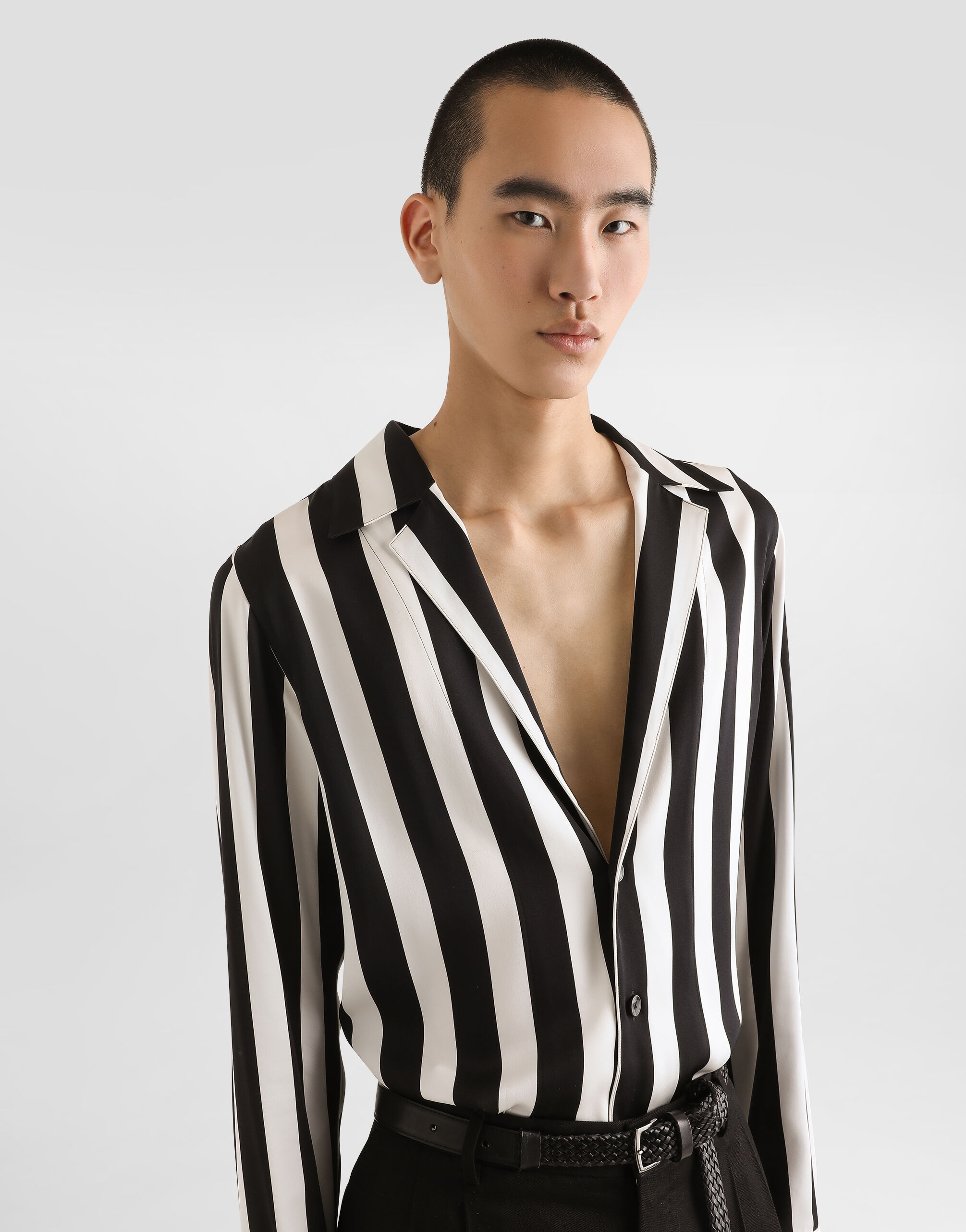 Long-sleeved V-neck shirt in silk charmeuse - 4