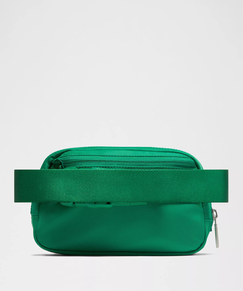 lululemon Everywhere Belt Bag 1L outlook
