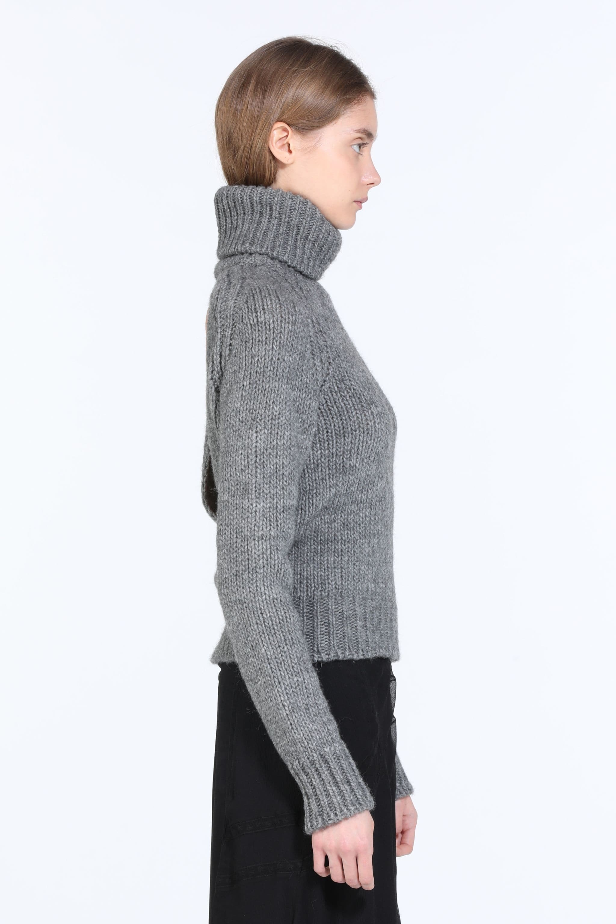 ROLL-NECK CUT-OUT SWEATER - 3