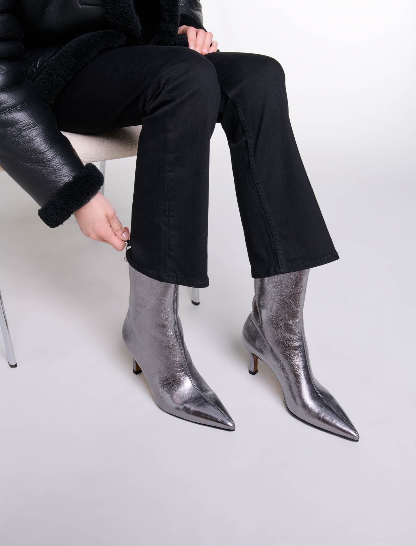 Metallic pointed-toe boots - 8