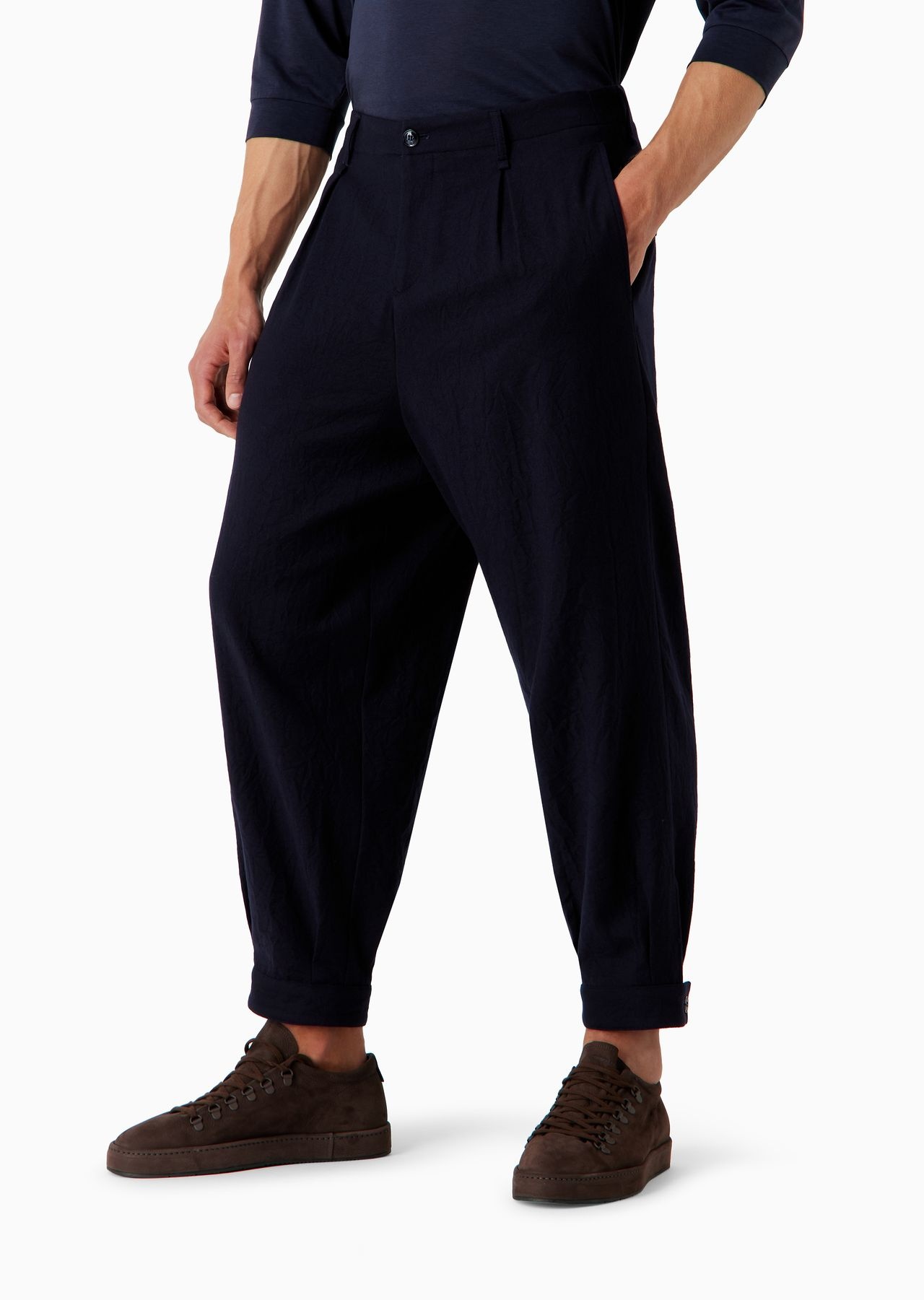 Single-darted, crinkled wool flannel trousers - 2