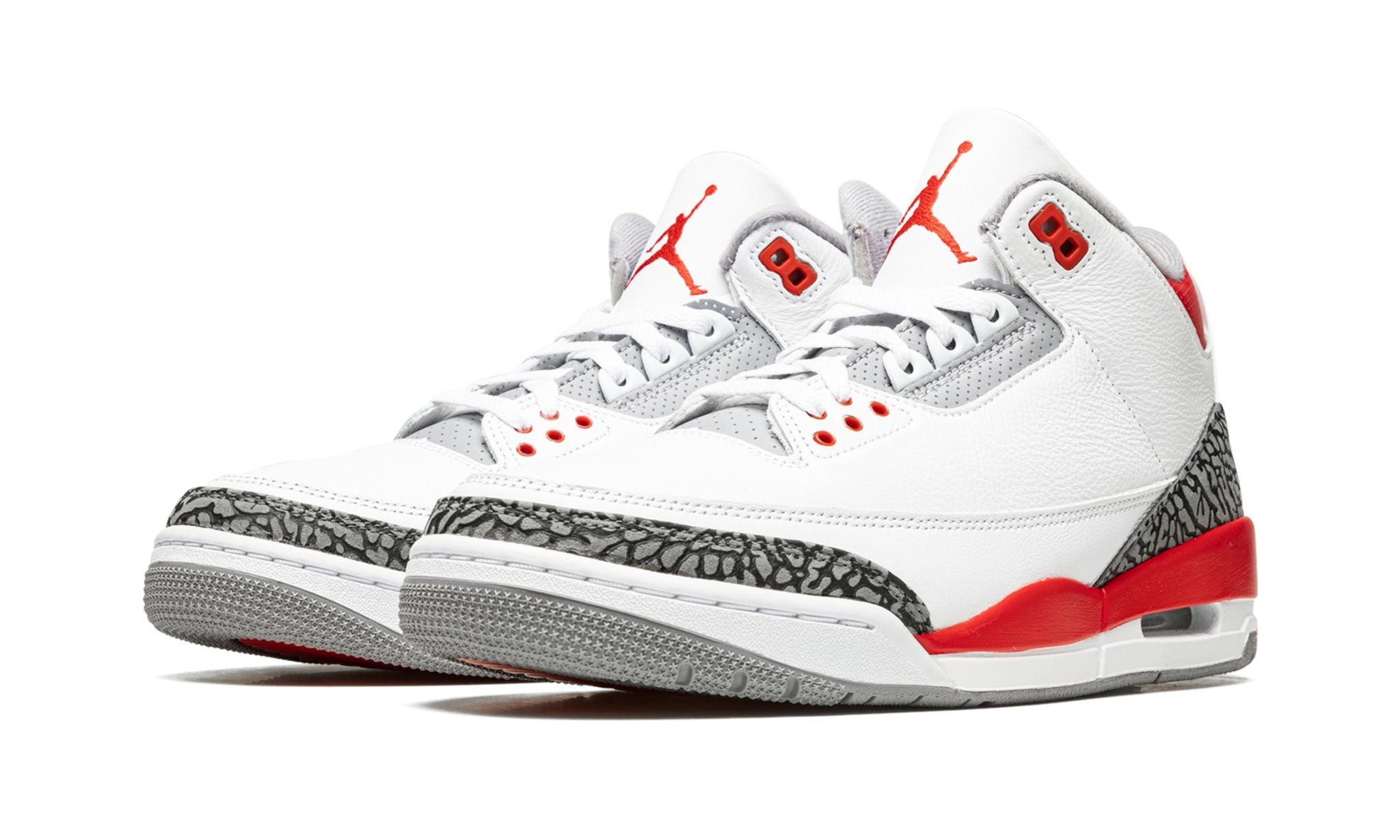 Air Jordan 3 Retro OG "Fire Red 2022" - 3