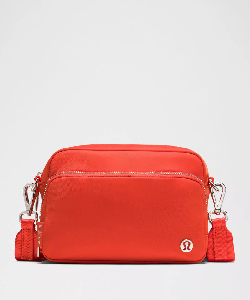 Everywhere Crossbody Bag 2L *Metal Hardware 1