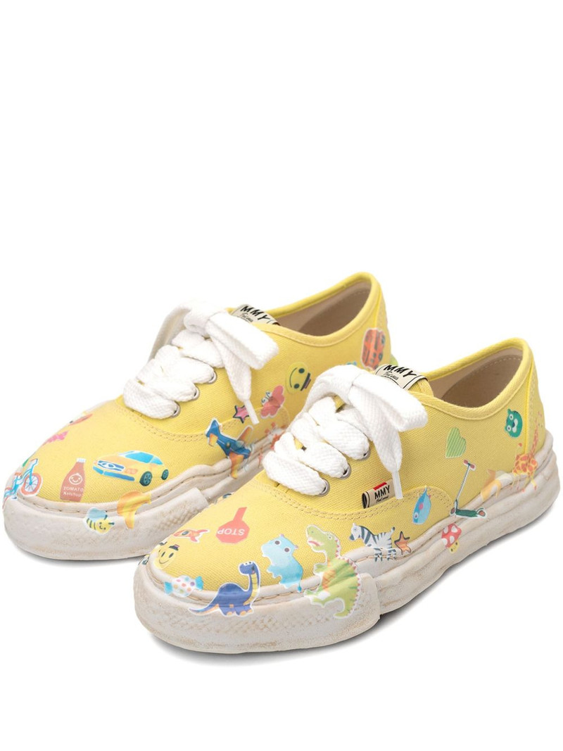 Maison MIHARAYASUHIRO Baker sticker-print low-top sneakers outlook