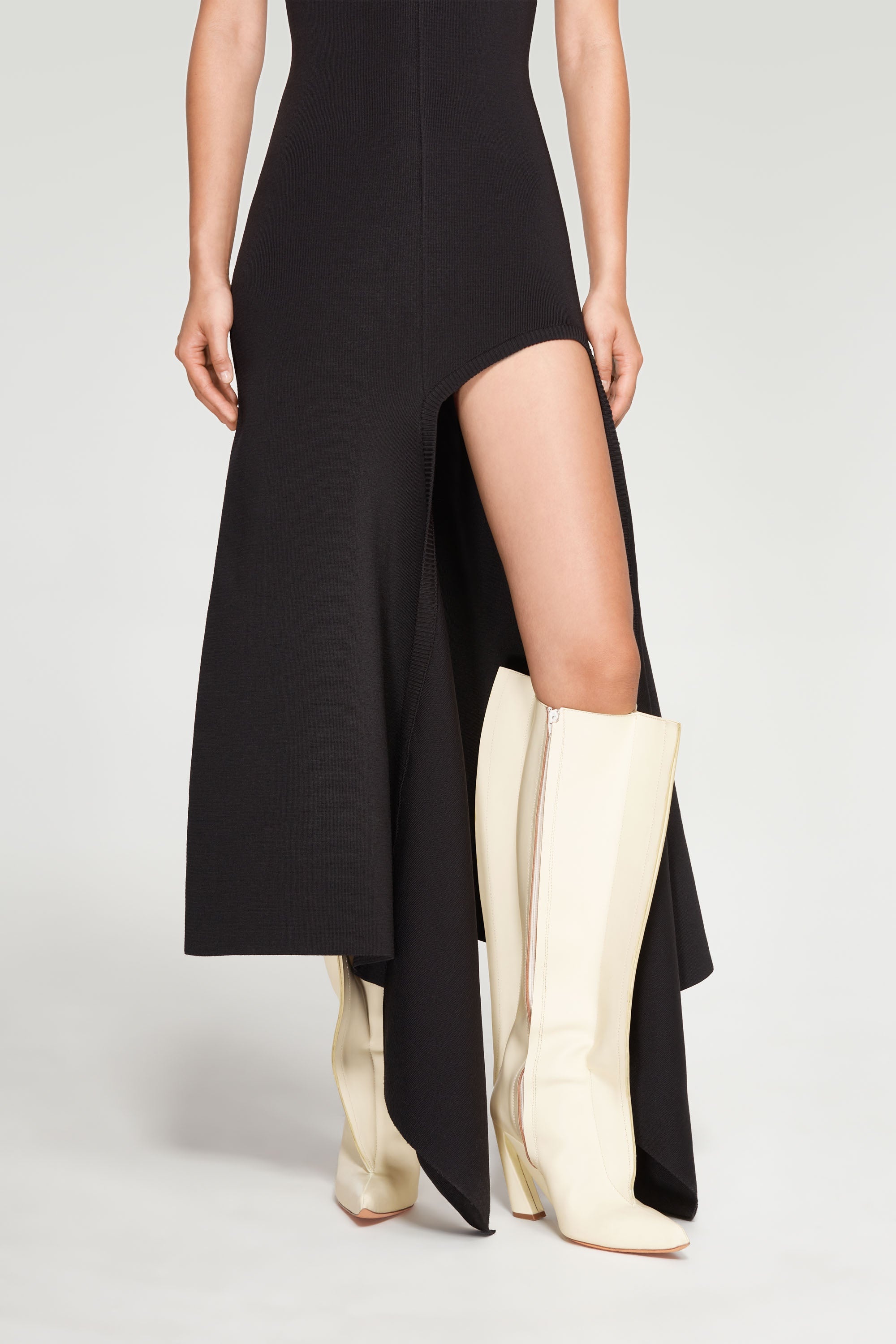 High Slit Sleeveless Dress - 3