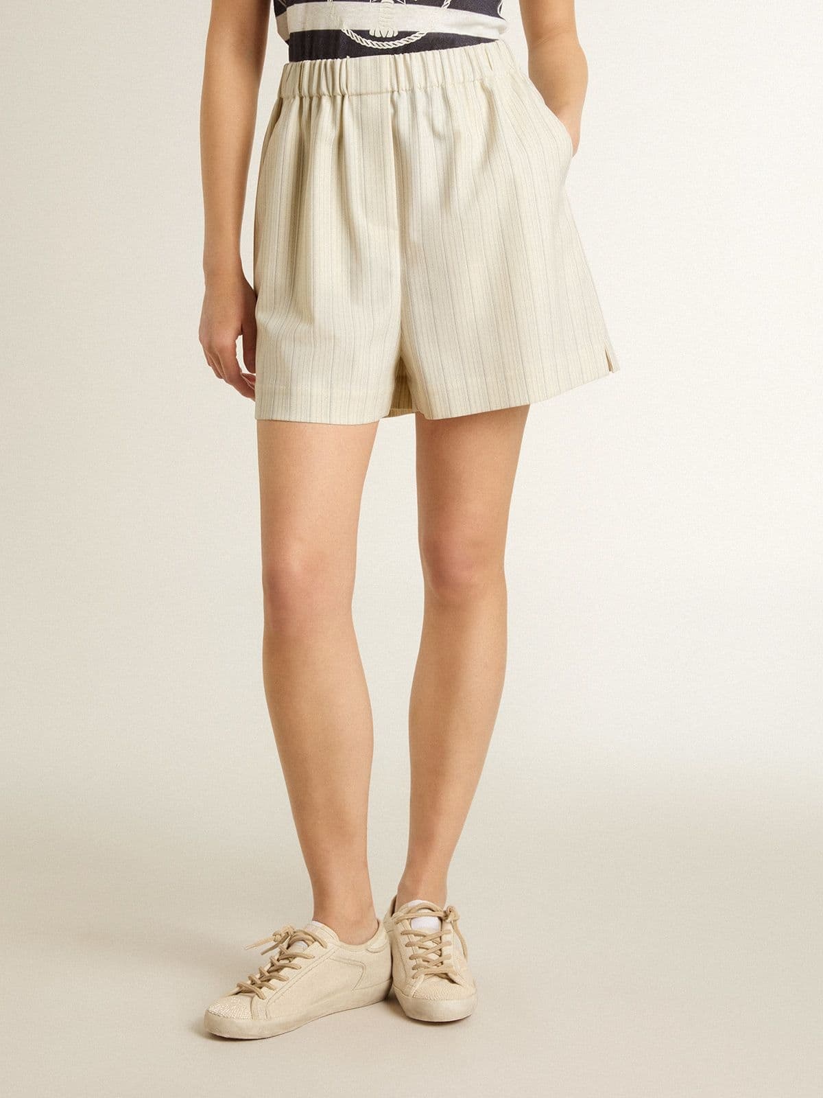 Women's white and gray pinstripe wool blend shorts - 2