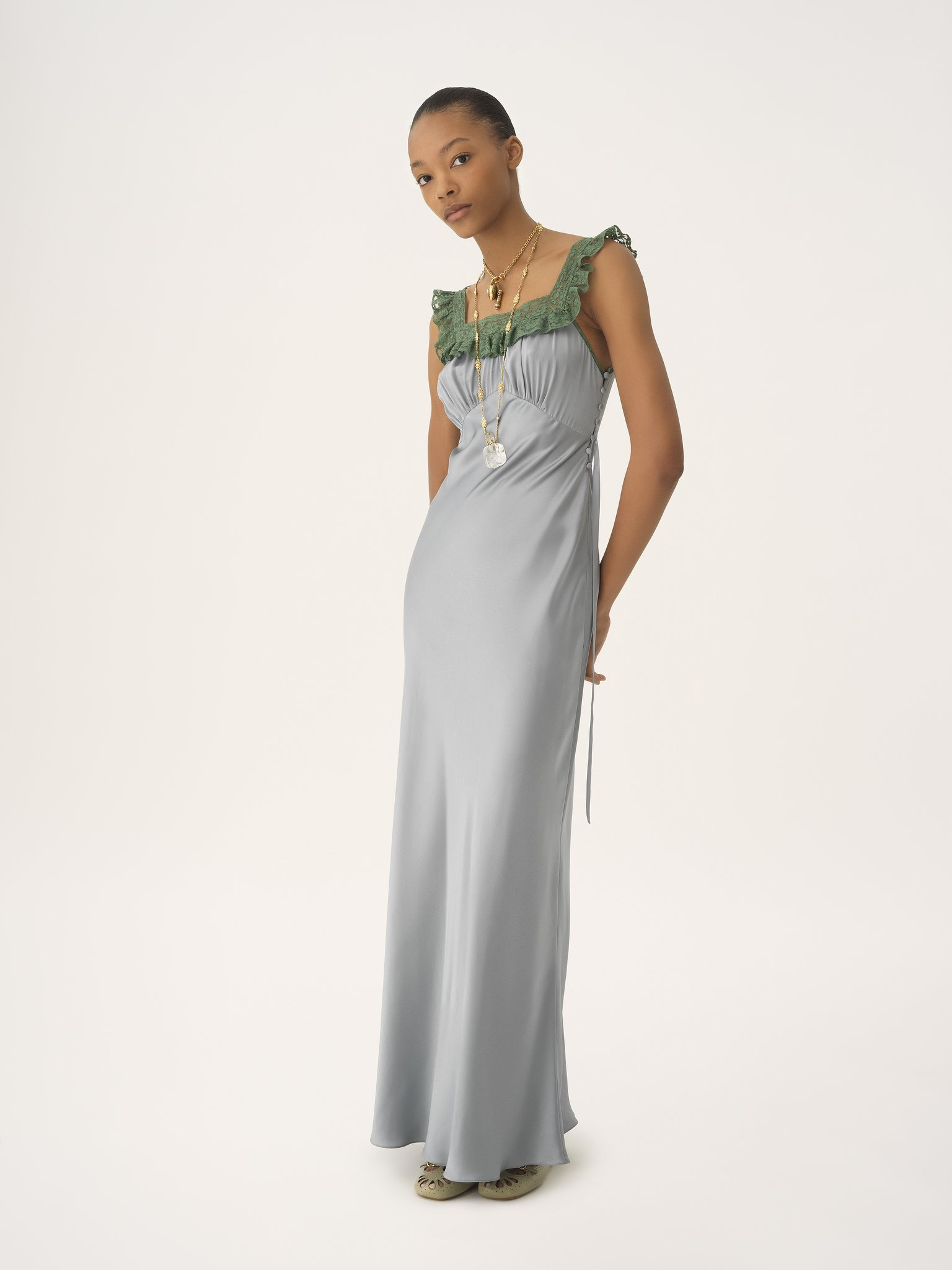 SLEEVELESS COLUMN DRESS IN WASHED SILK SATIN & LACE - 4