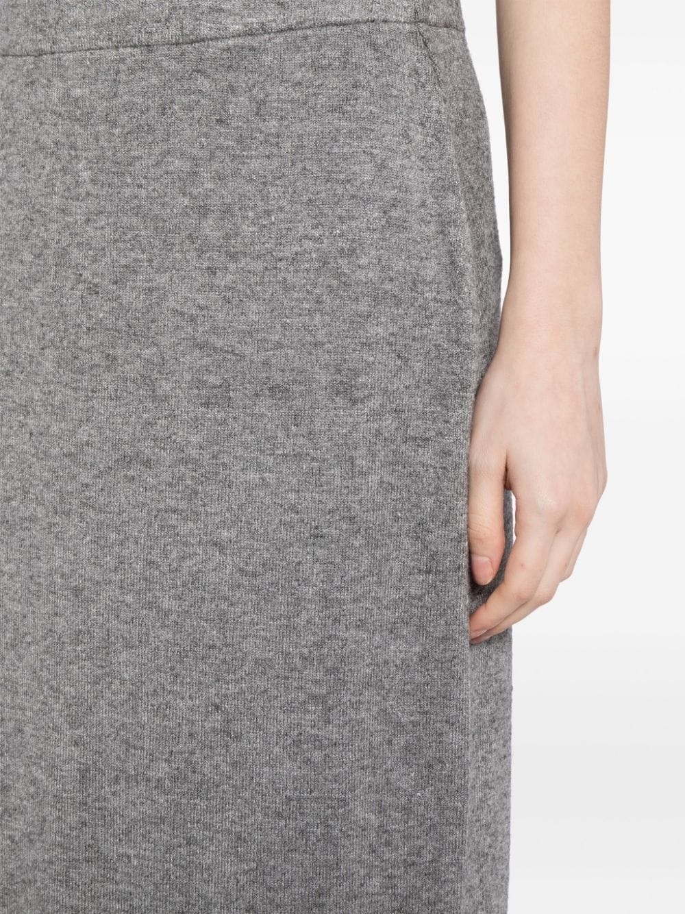 Cozy knitted midi skirt - 5