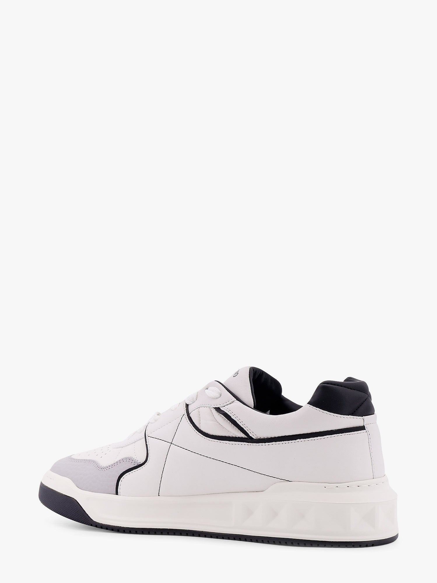 Valentino Garavani One-Stud Low-Top Valentino Garavani Leather Sneakers - 3