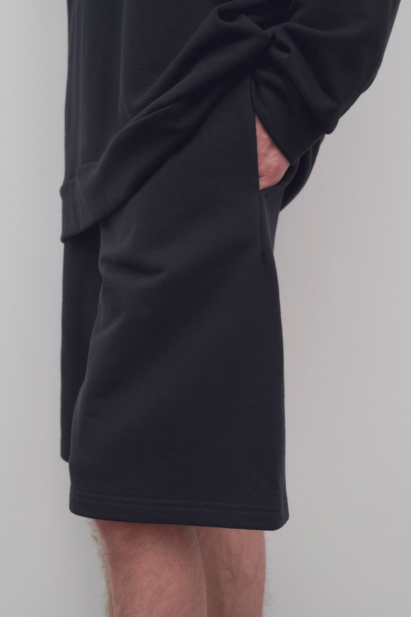 Eston Short in Cotton 6