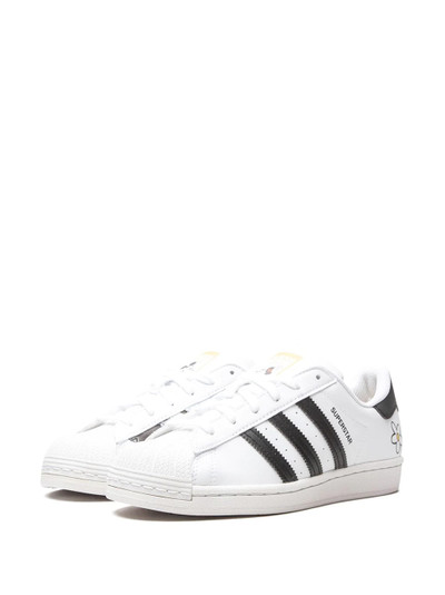 adidas Superstar low-top sneakers outlook