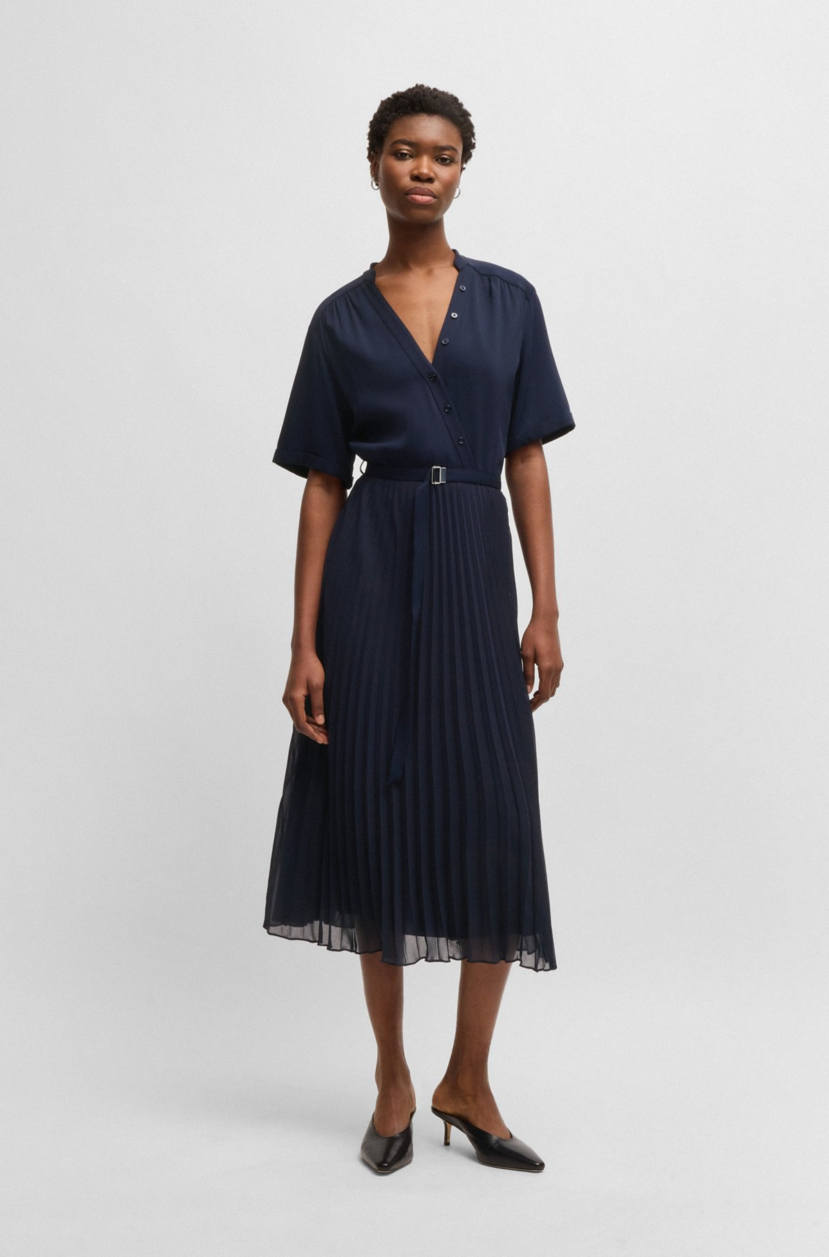 BELTED DRESS WITH PLISSÉ SKIRT - 3