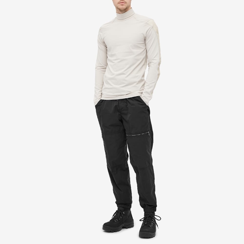 Moncler Genius - 6 Moncler 1017 ALYX 9SM Roll Neck Technical Tee - 6