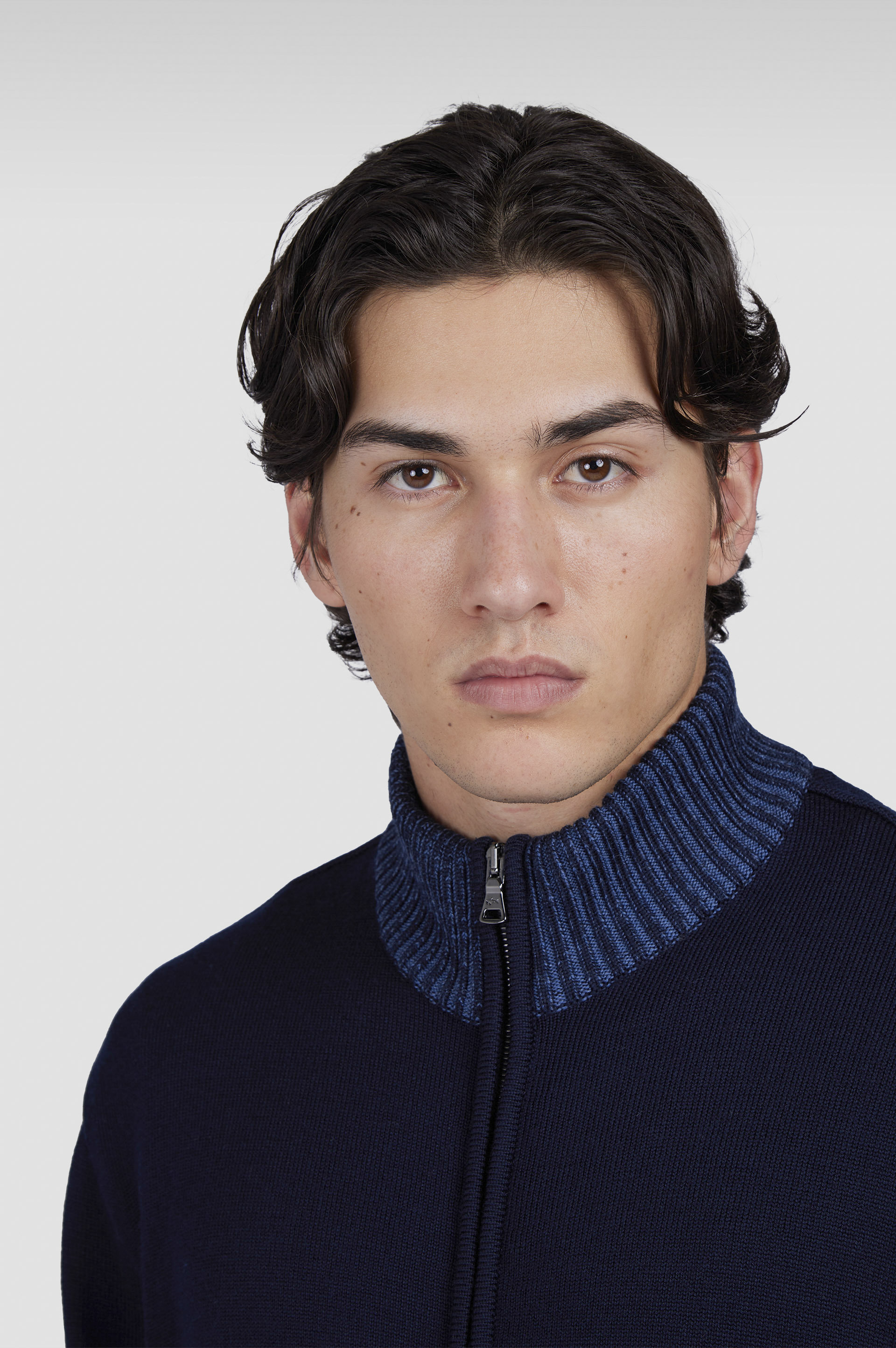 SOFT COOL TOUCH WOOL SWEATER WITH ZIP CLOSURE - 4