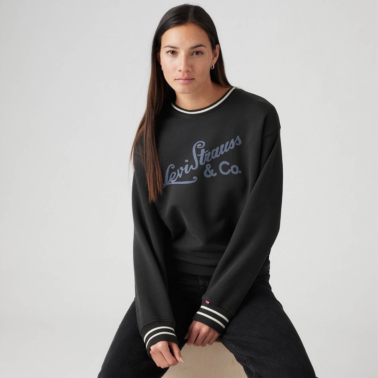 GRAPHIC HERITAGE SPORT CREWNECK SWEATSHIRT - 3