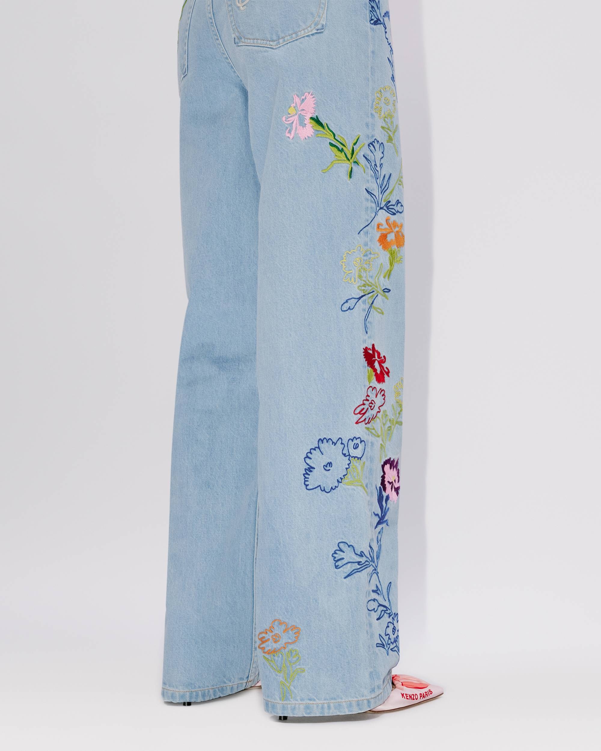 【送料&関税込】Kenzo Cropped Fit Jeans KENZO Sumire 'KENZO Drawn Flowers' embroidered cropped jeans