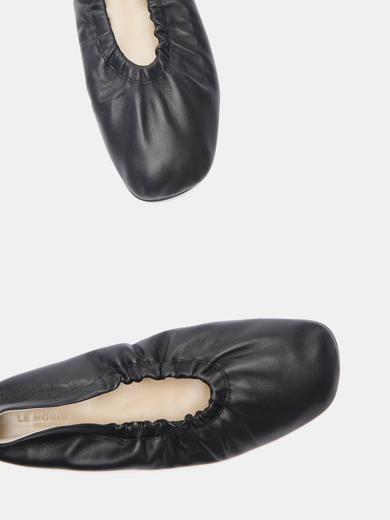 Mica Flat / Black Leather 4