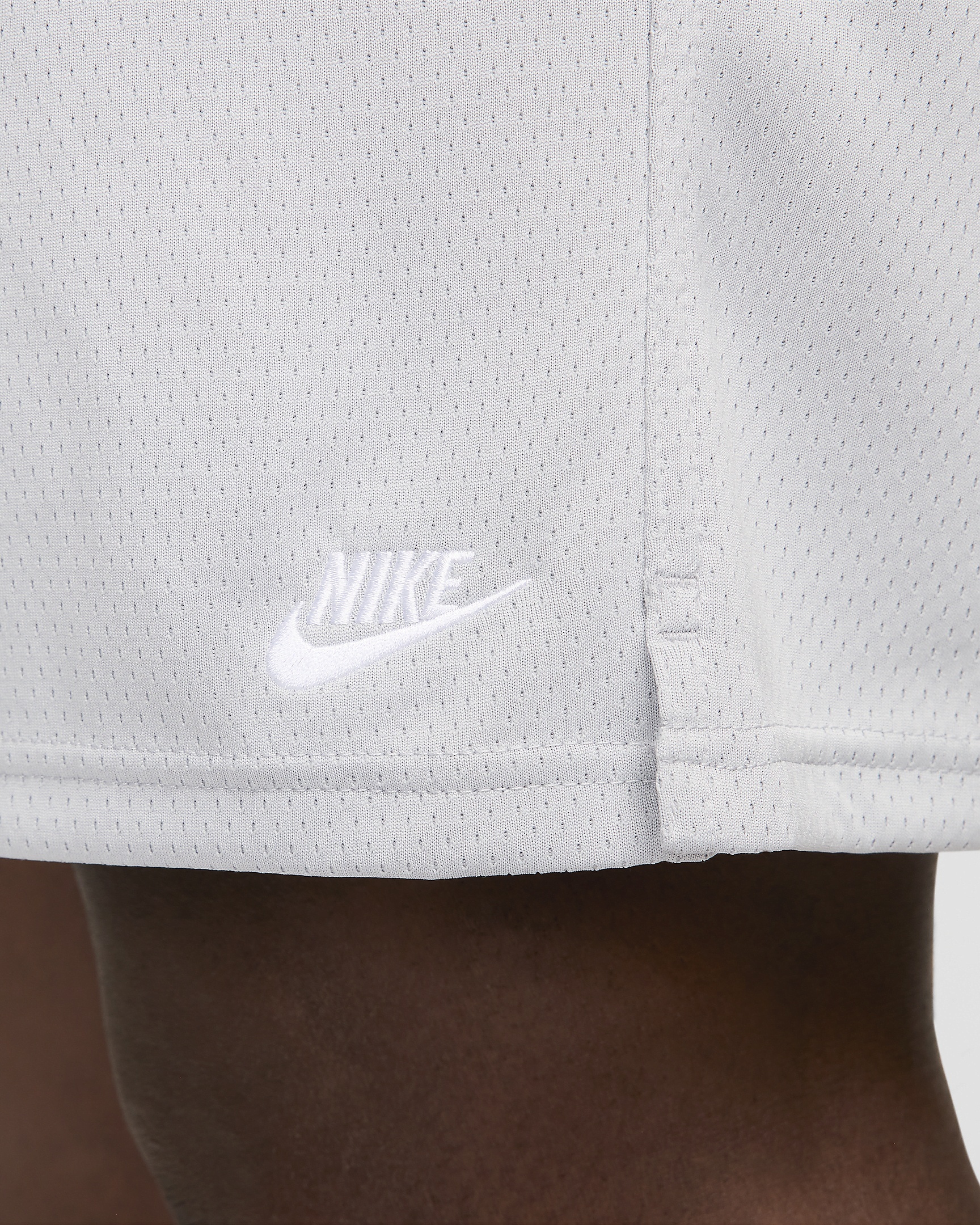 Nike Club Men's Mesh Flow Shorts - 13