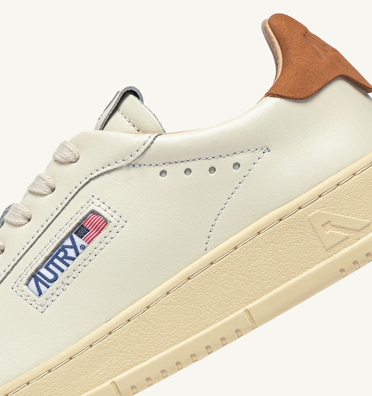 DALLAS LOW SNEAKERS IN MARSHMALLOW AND BROWN SUGAR LEATHER - 6