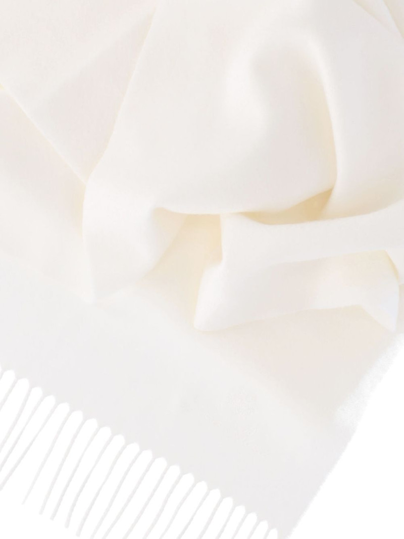 Loro Piana cashmere scarf outlook