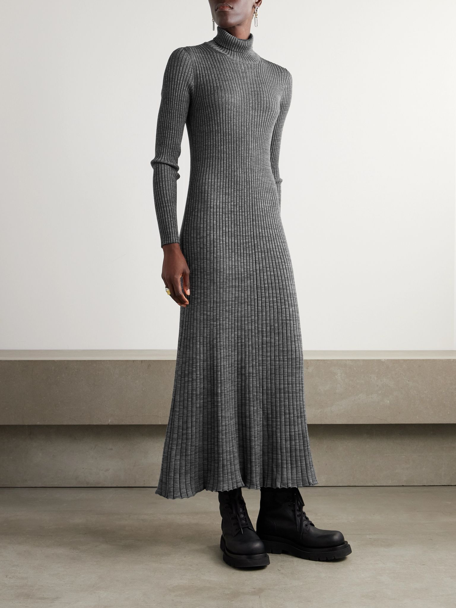 Ribbed wool turleneck midi dress Gray - 3